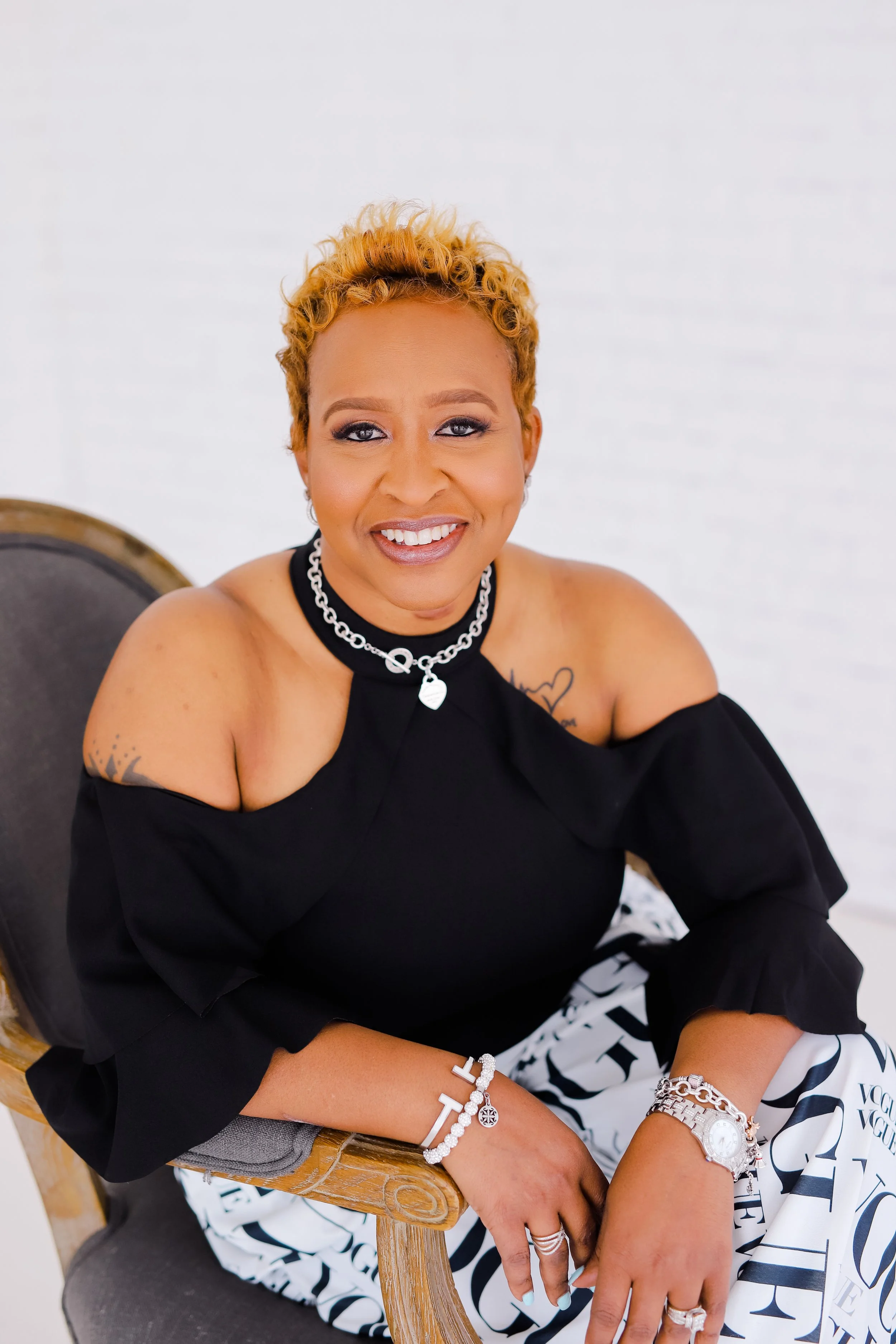 Shivonne Carolina Branding Session-99.jpg