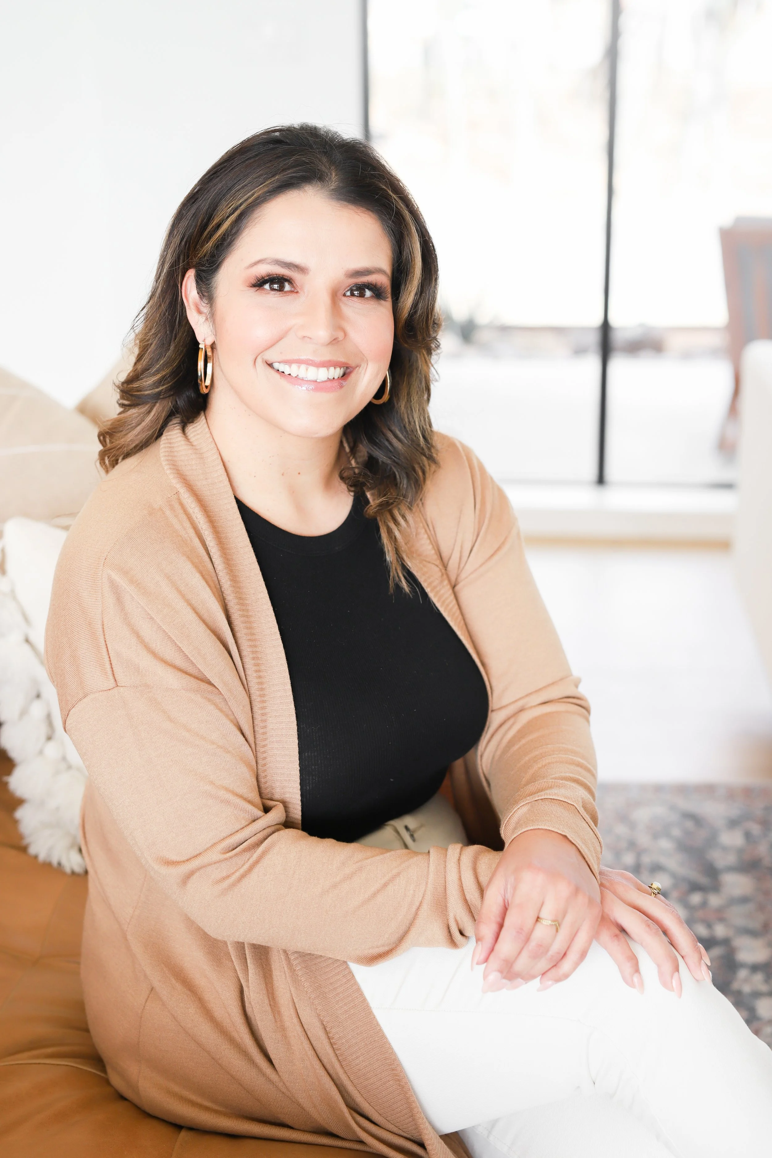 Erica Anaya Branding Session-27.jpg