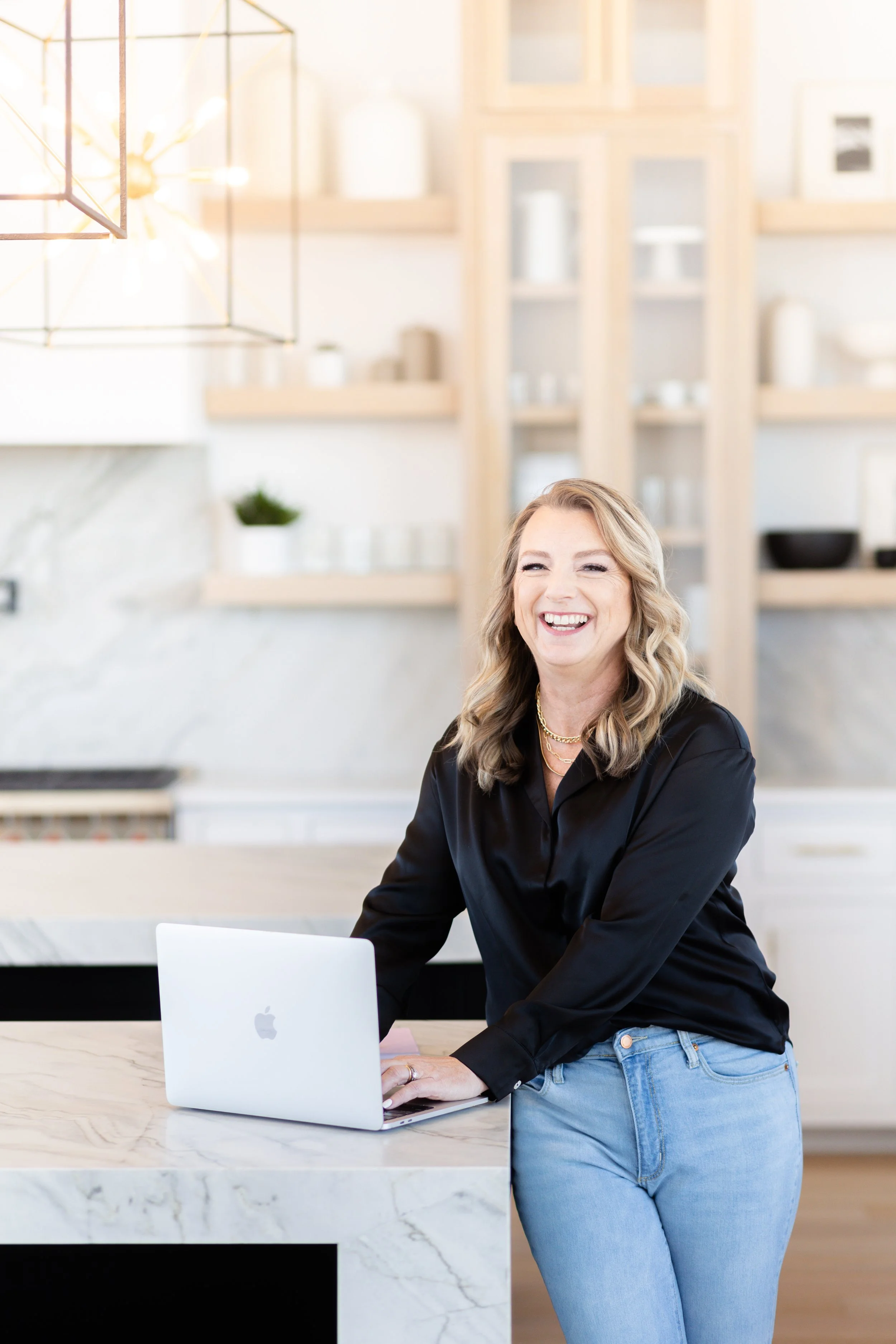 Kim McLelland Branding Session-15.jpg