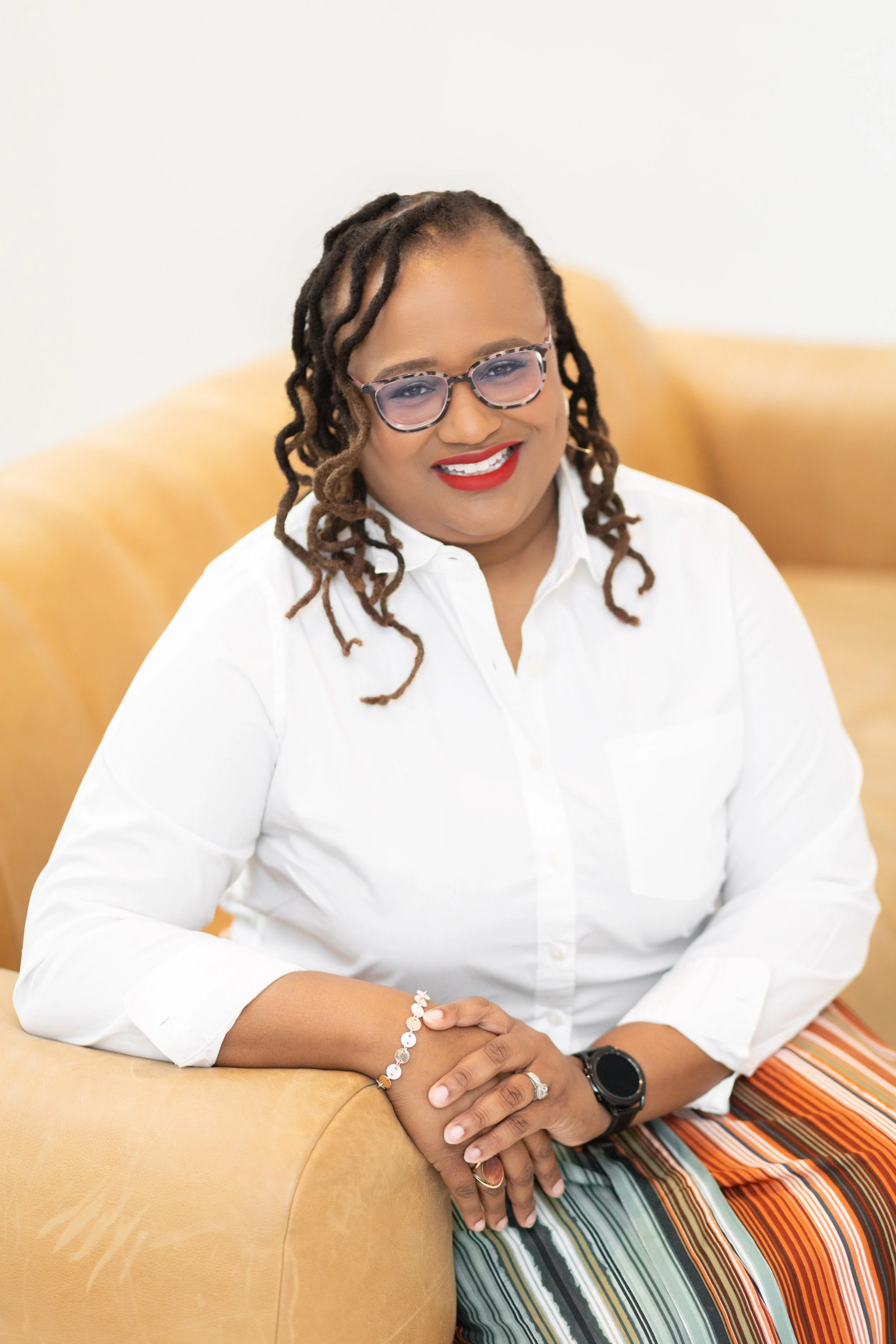 Roberta McKnight-Dupas Headshot Mini Session-18.jpg