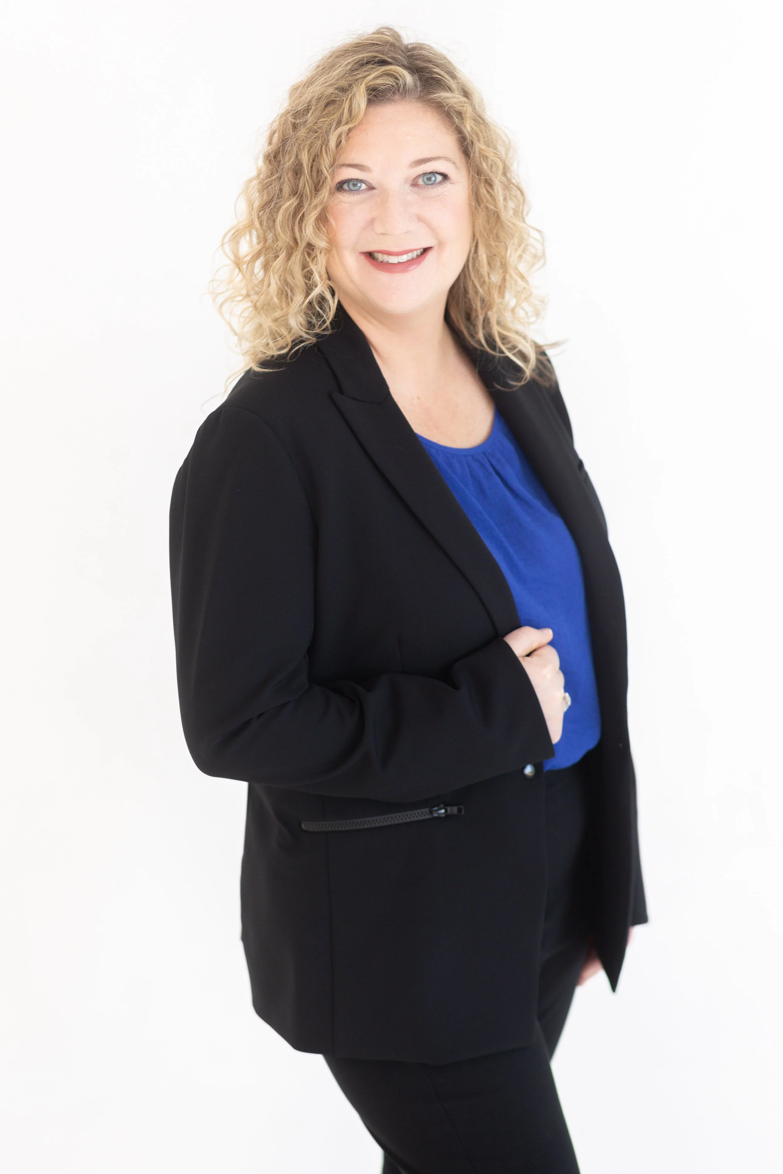 Rachael Kelly Headshot Mini Session-6.jpg