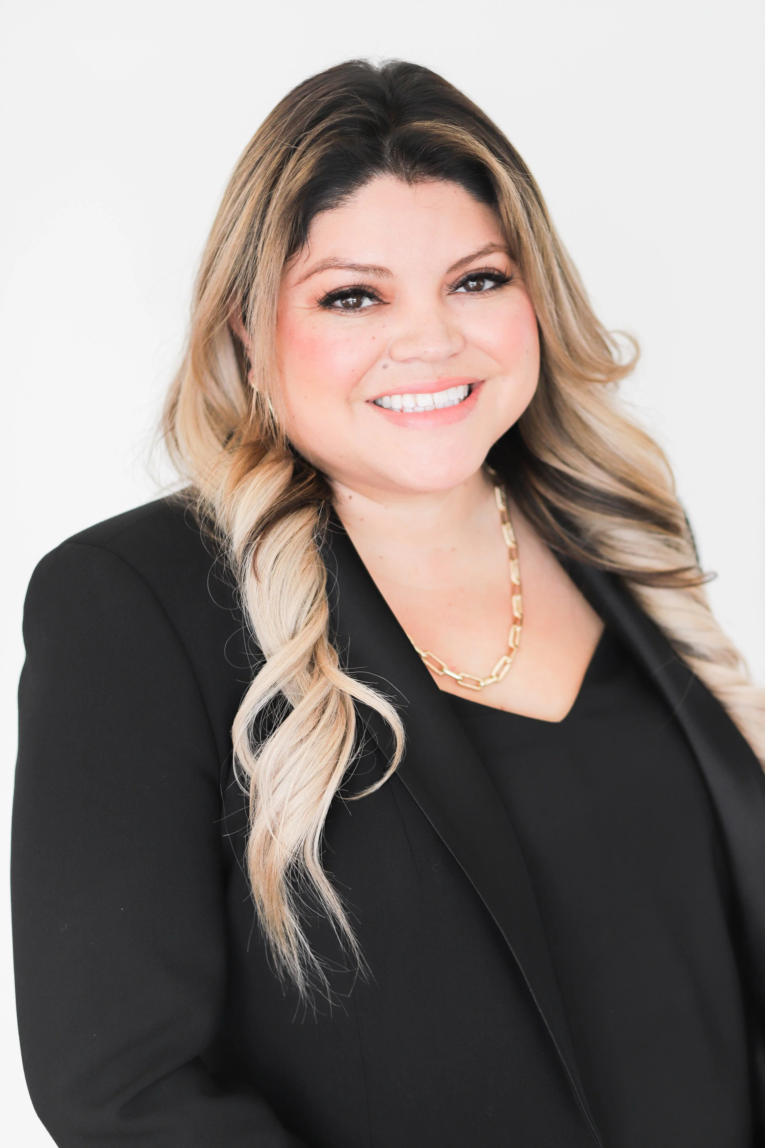 Venesa Acosta Branding Session-7.jpg