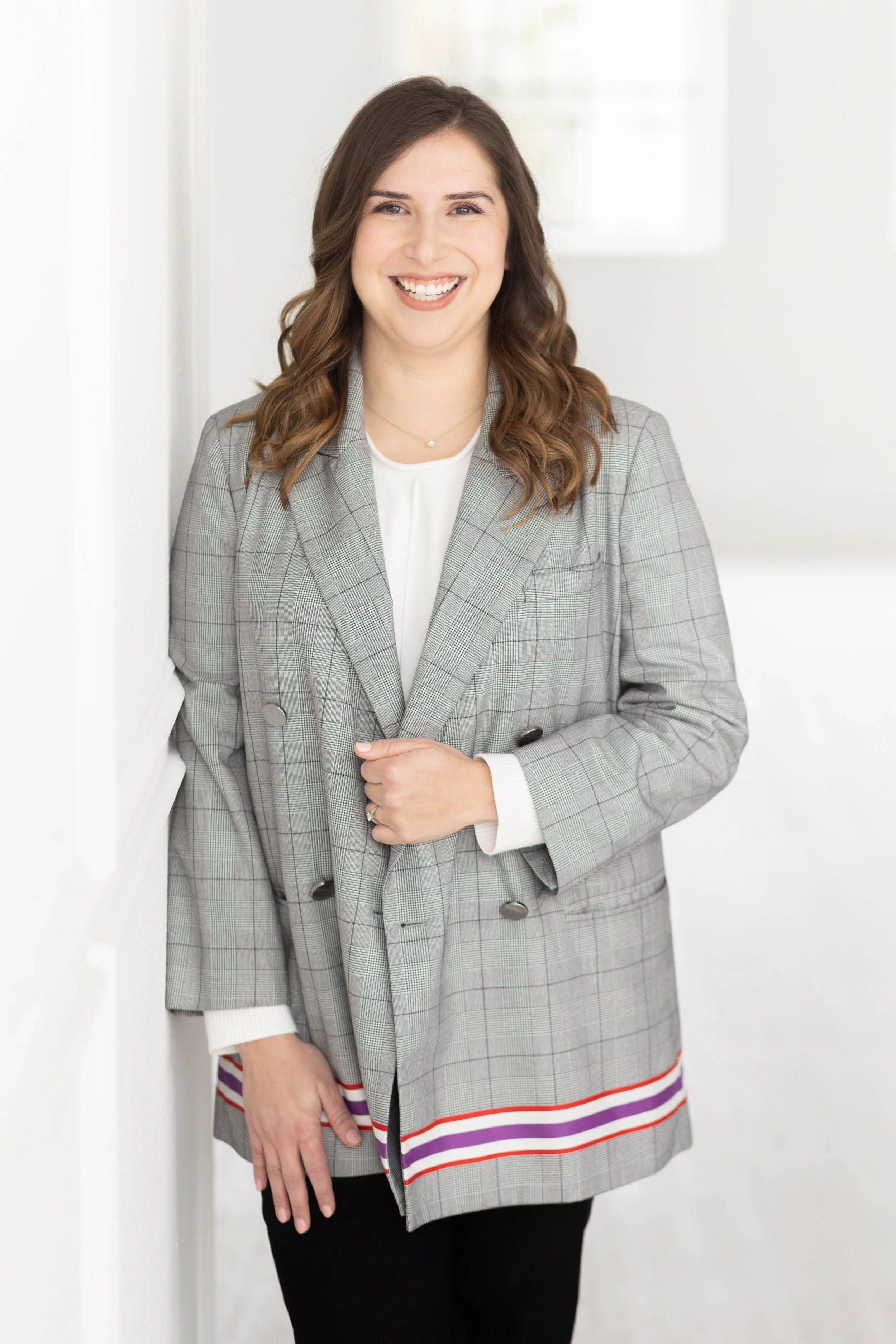 Andrea Thorne-Thomsen Headshot Mini Session-7.jpg