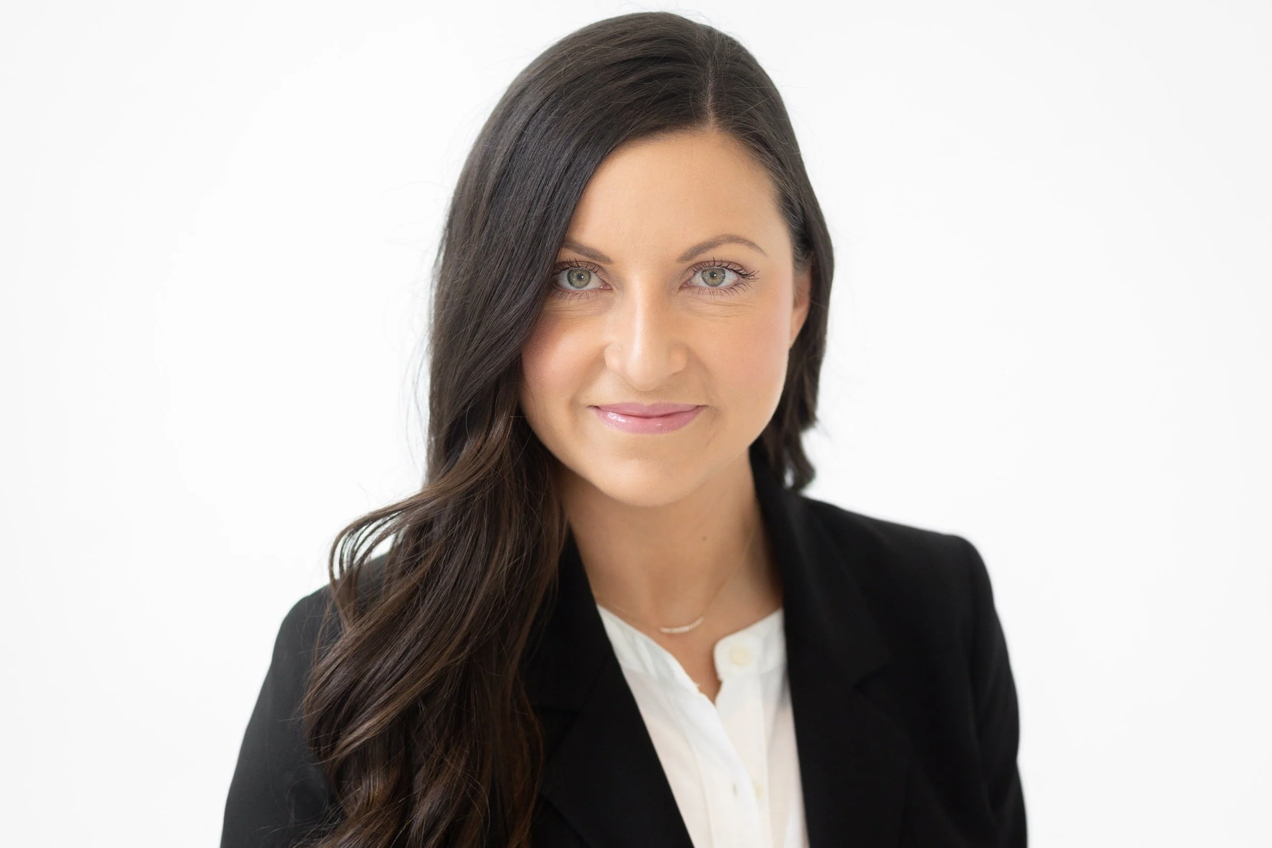 Lauren Edmisson Headshot Mini Session-3.jpg