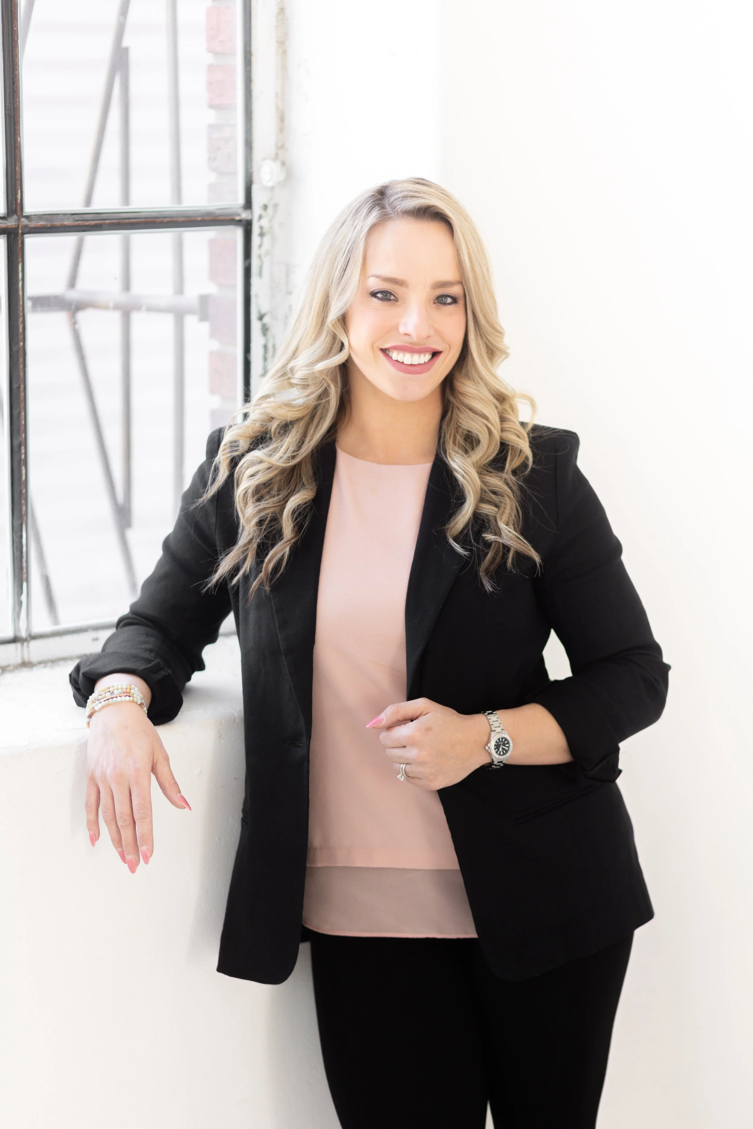 Jamie Harrison Headshot Mini Session-13.jpg