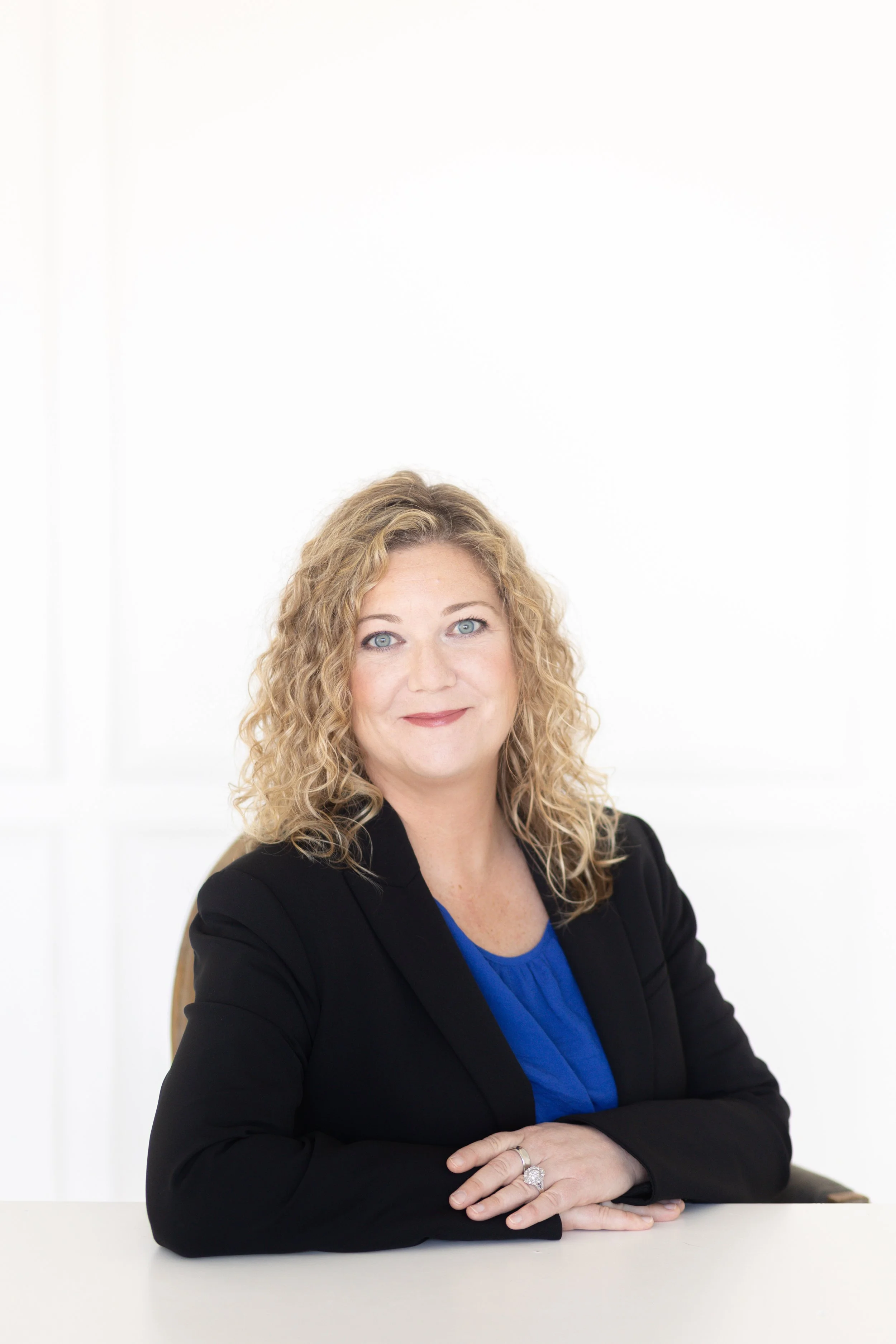 Rachael Kelly Headshot Mini Session-7.jpg