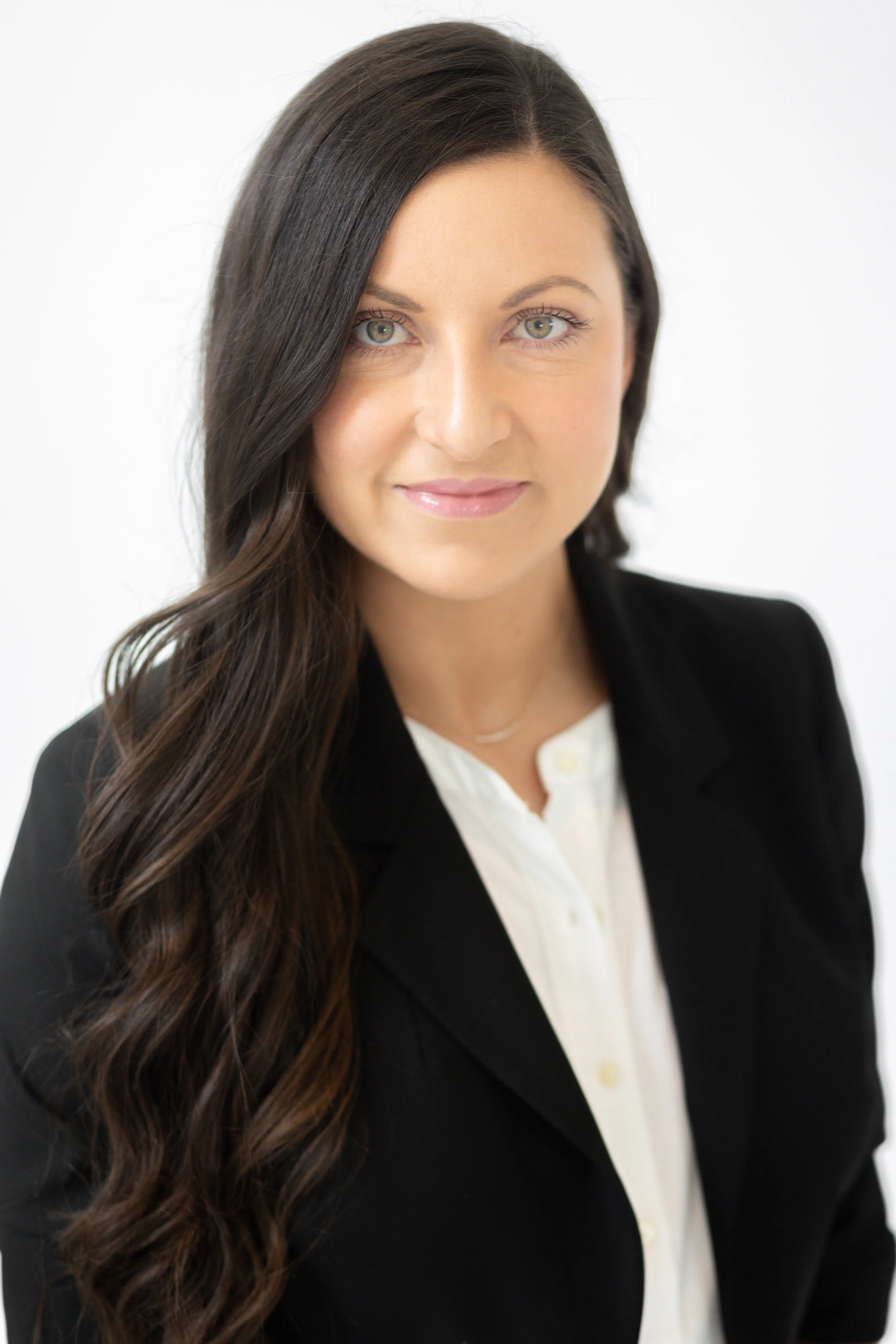 Lauren Edmisson Headshot Mini Session-1.jpg