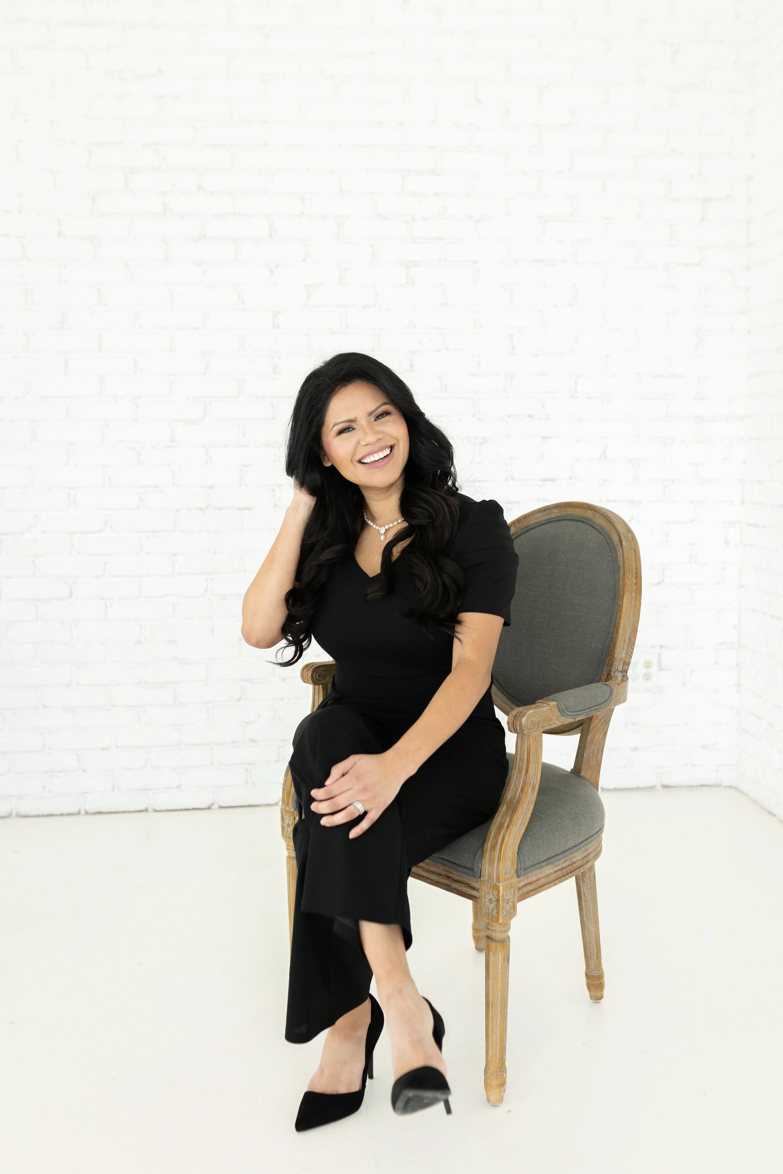 Claudia Knight Headshot Mini Session-22.jpg