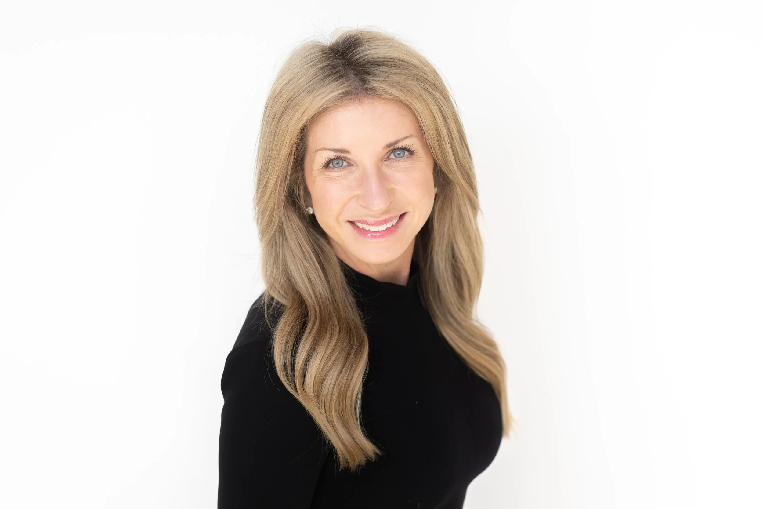 Penny Johnson Headshot Mini Session-3.jpg