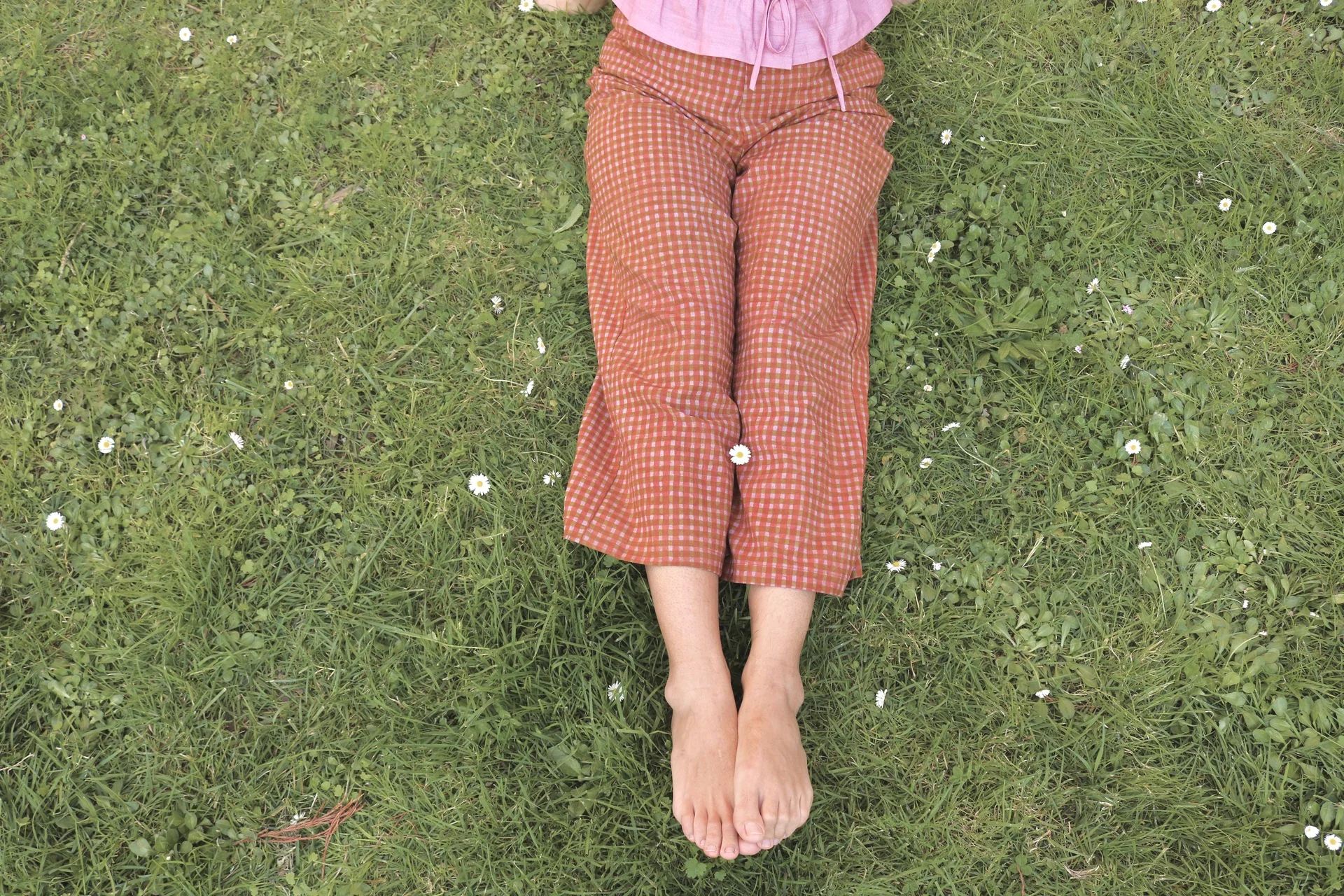 pantalon-indira-algodon-organico-estampado-artesanal.webp