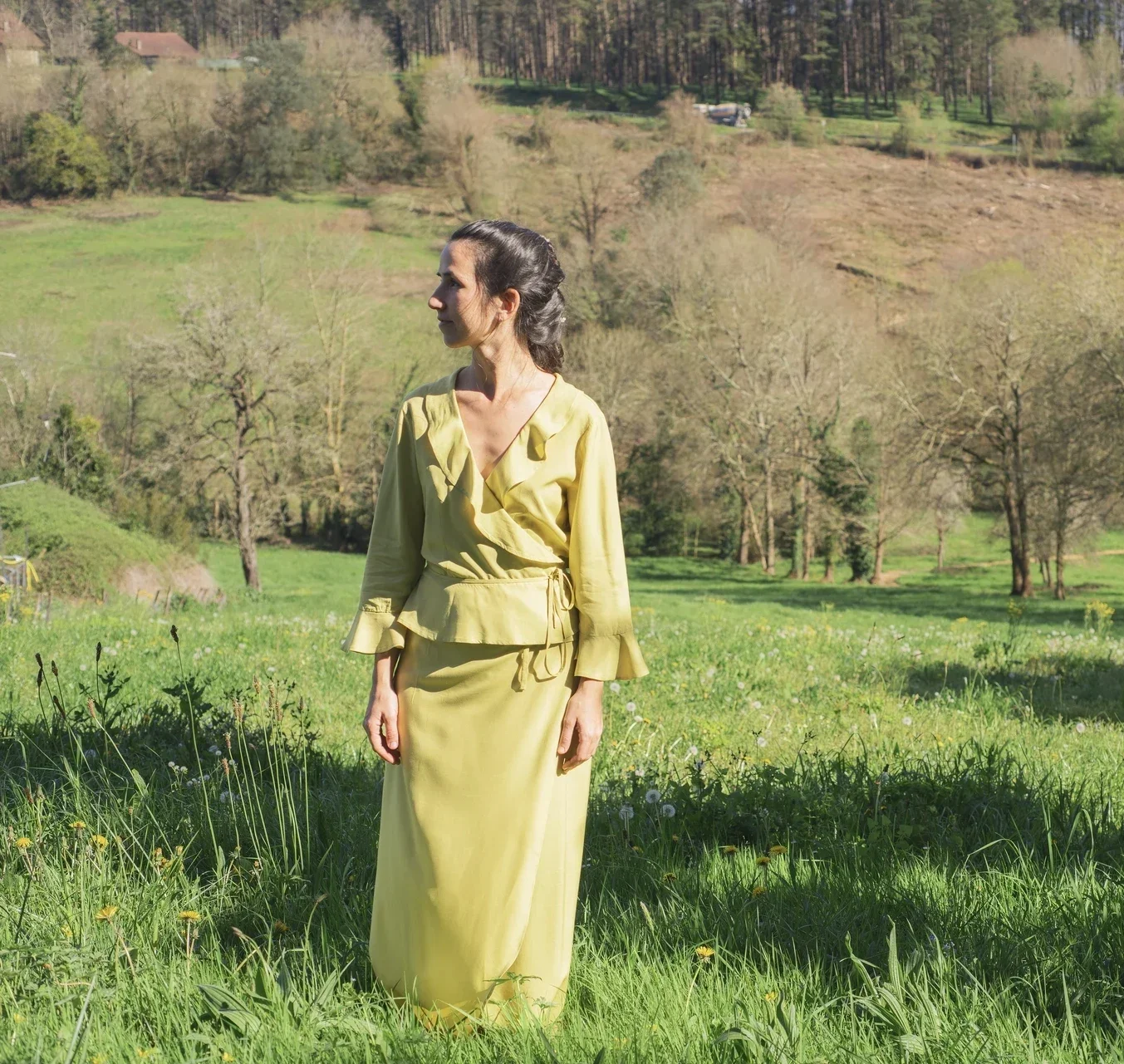 blusa-cruzada-verde-fibra-loto-agni-8.webp