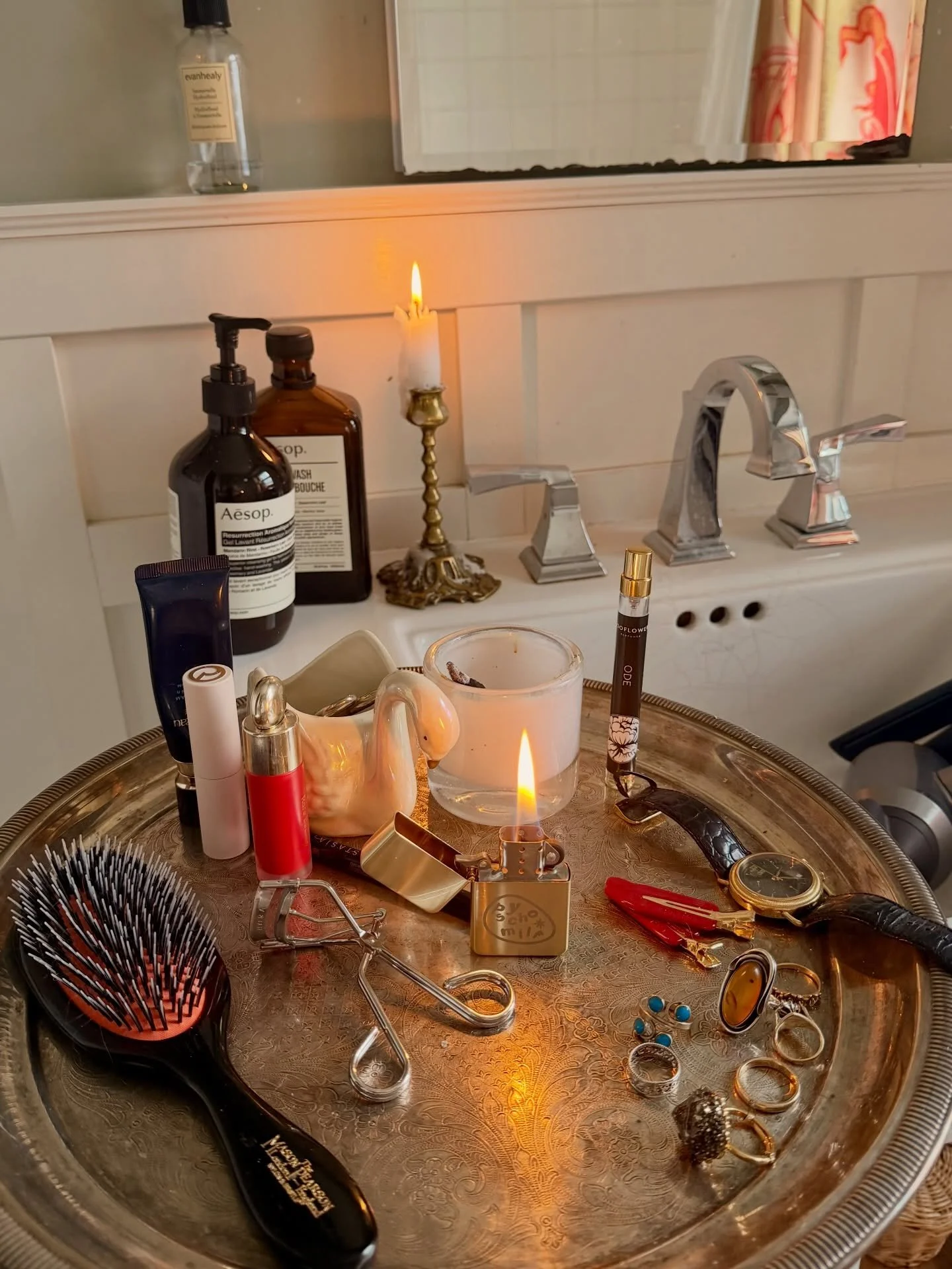 Fire signs, this one&rsquo;s for you! Meet the Smokeshow Reusable Lighter. Made for pockets, purses, and late nights. 

Join the waitlist via the link in bio for first access to the drop.

#Psychomilf #messygirlaesthetic #womenowned #dailyrituals