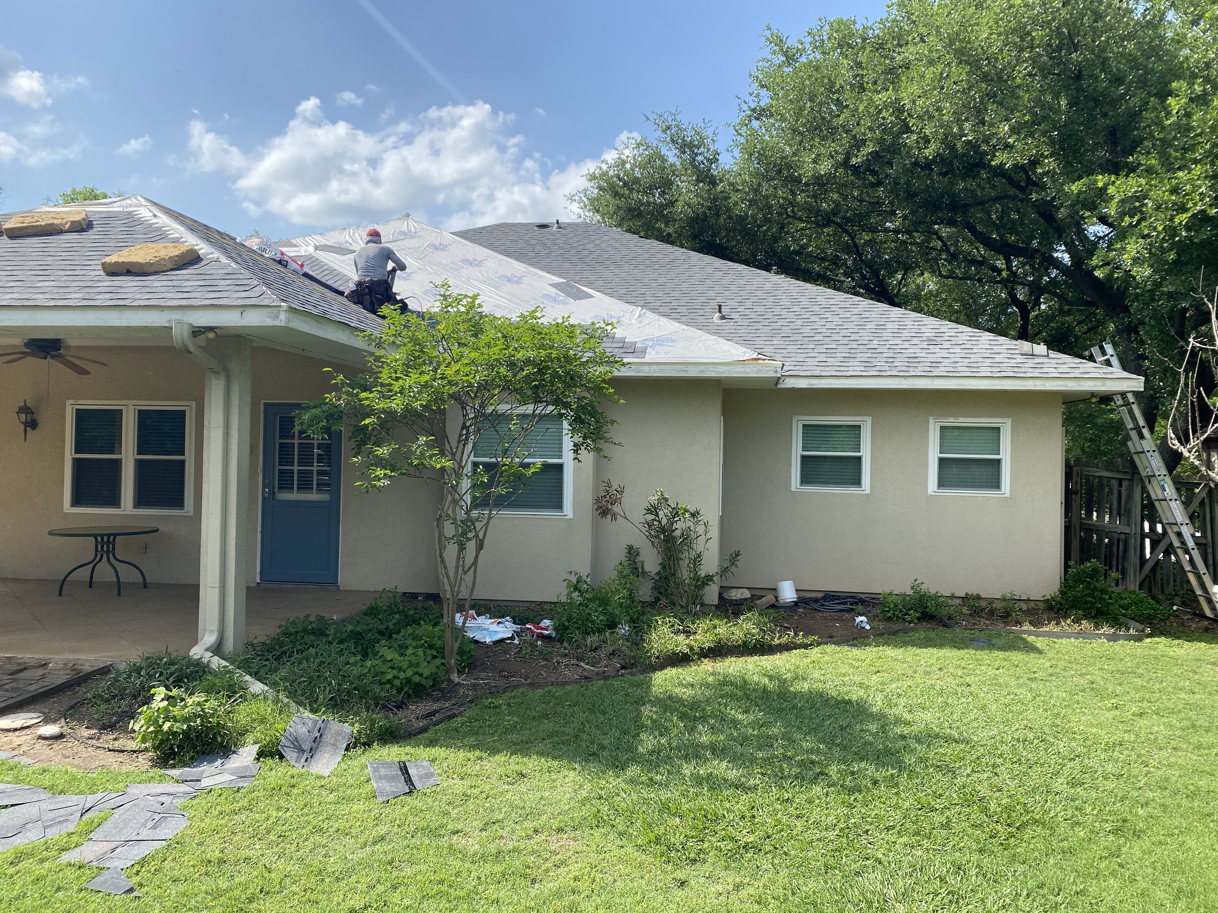 dfw-residential-roof-installation-03.jpg.JPG