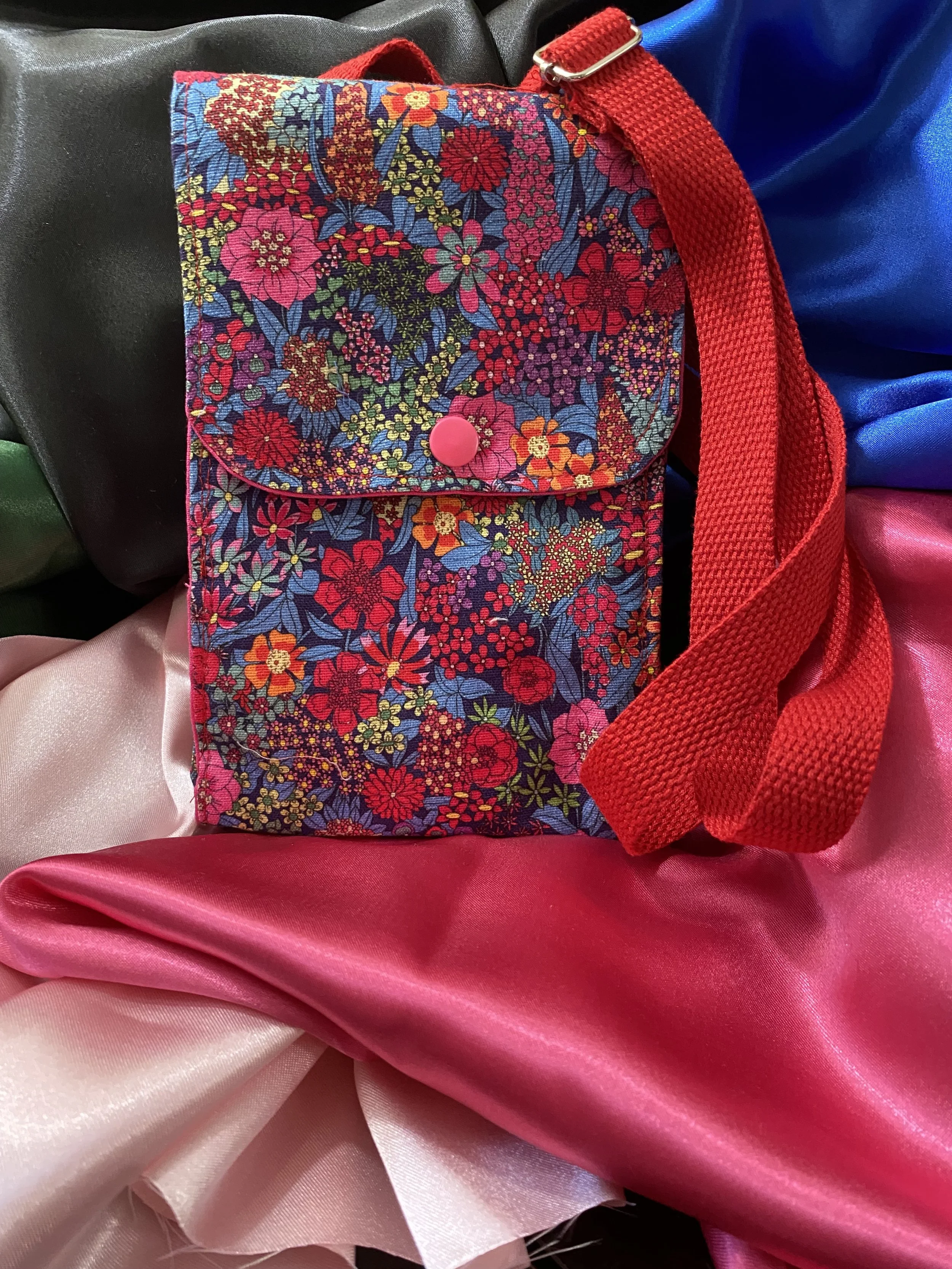 Raspberry Flower Garden - Crossbody Cell Phone bag