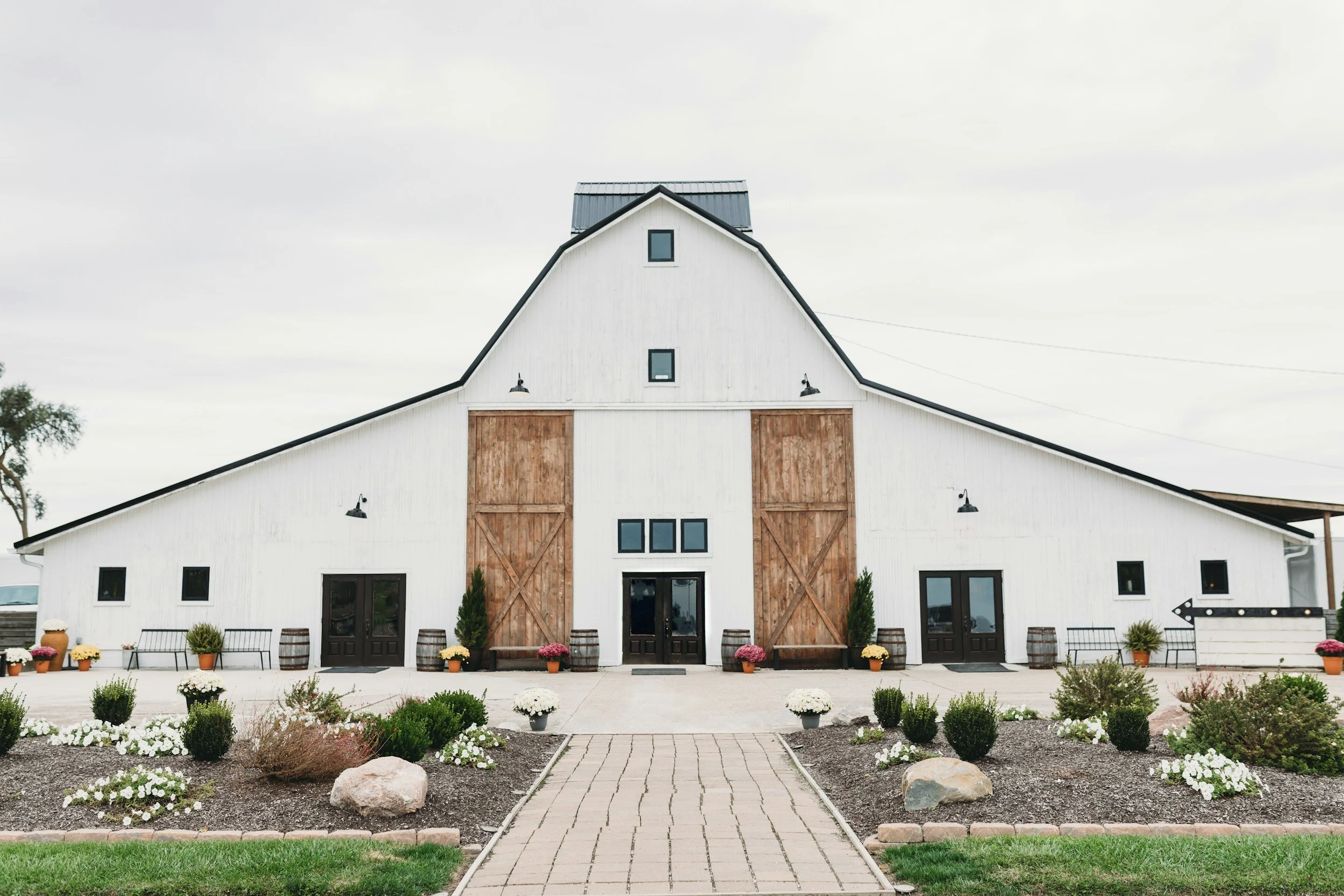 Join Ivory Restroom Trailers at The Oakdale Wedding Expo