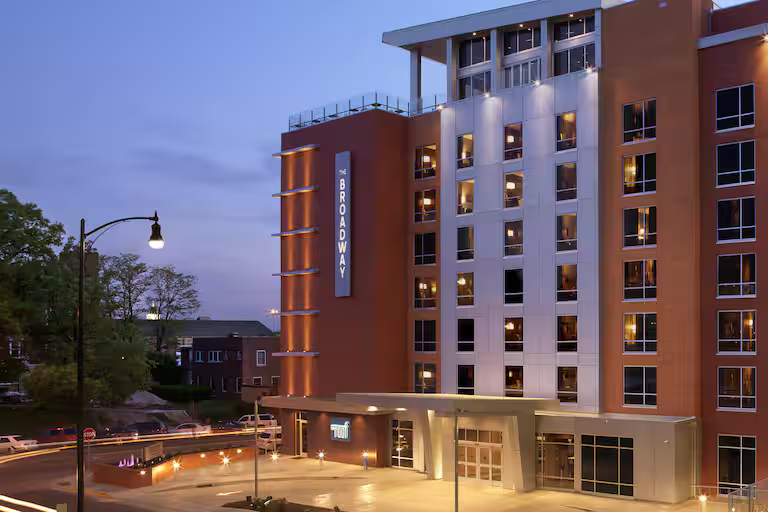 the broadway hotel exterior taken at dusk