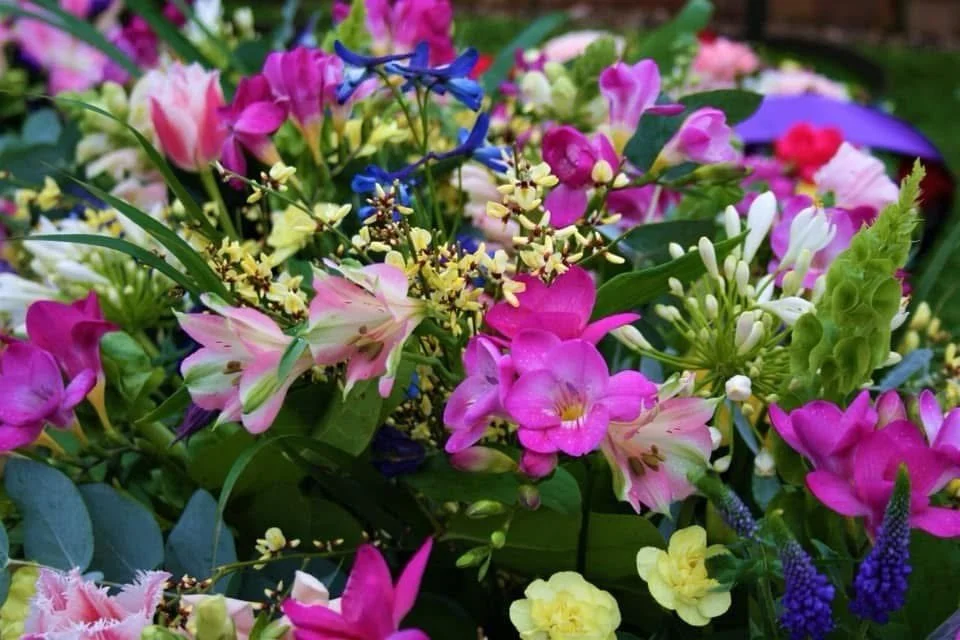 Fresh flowers, award winning funeral flower designer wigan