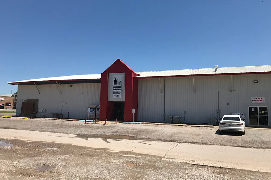 TH Rogers Lumber Company in Lindsay, Oklahoma
