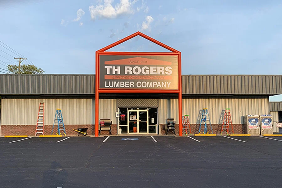 TH Rogers Lumber Company in Neosho, MO