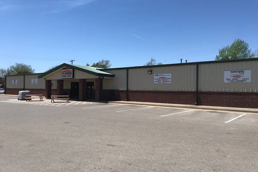 TH Rogers Lumber Company in Clinton, Oklahoma