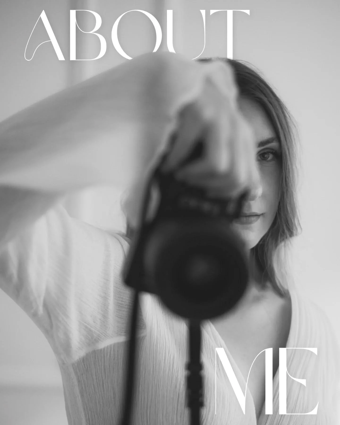 Hi, ich bin Leonie 🤍

Da viele von euch meine Arbeit kennen, aber vielleicht noch nicht wissen, wer eigentlich hinter der Kamera steht, dachte ich, es wird Zeit f&uuml;r eine kleine Vorstellung. (Ein paar Fakten findet ihr schon auf dem 2. Bild! ⬆️)