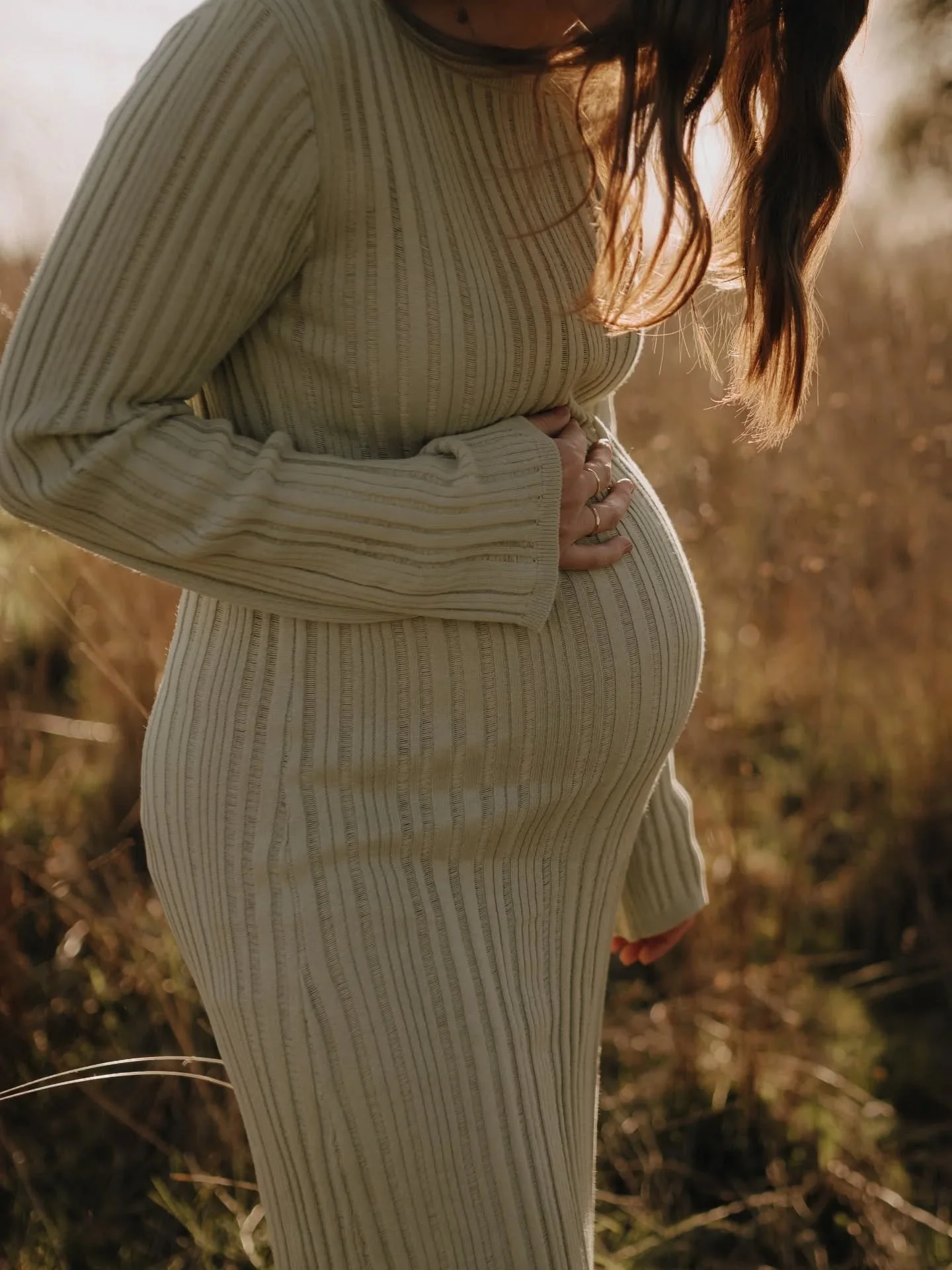 Ein neues Leben, eine wachsende Familie und so viel Vorfreude. Diese Bilder erz&auml;hlen eine Geschichte von Liebe, Vertrauen und dem Wunder des Lebens. lch bin so dankbar, diese kostbaren Momente f&uuml;r meine liebste Schwester festhalten zu d&uum