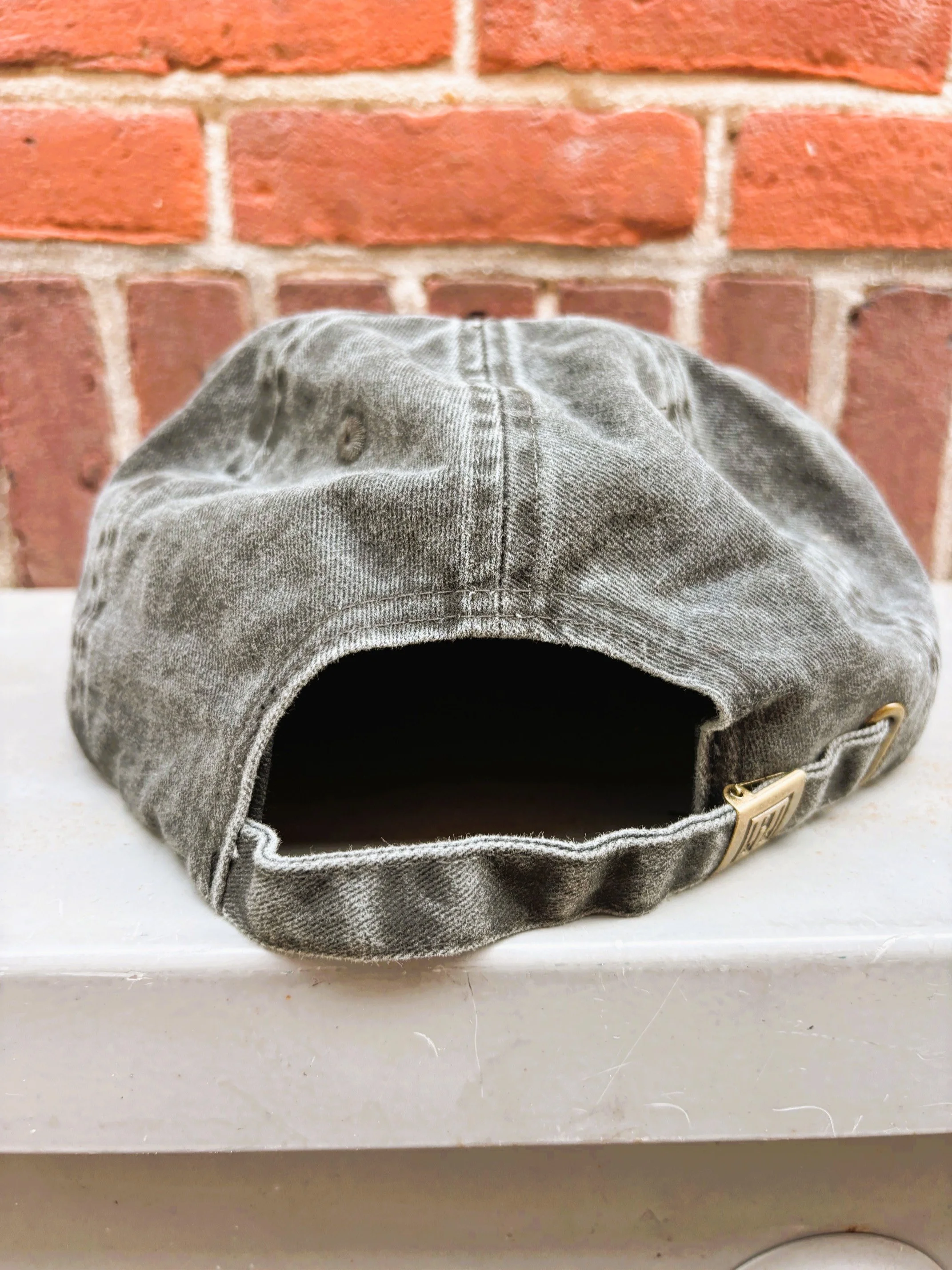 Black Washed - Back.JPG