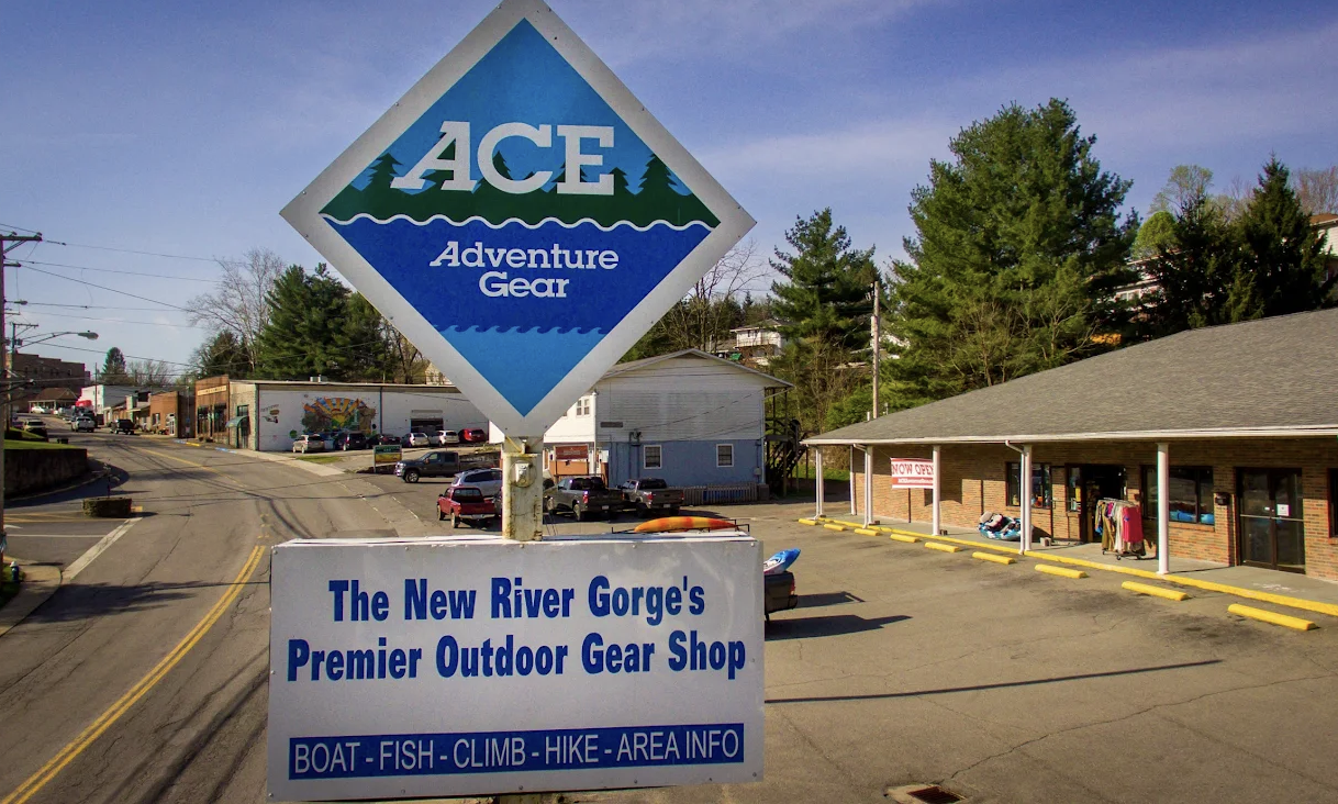 Ace adventure gear.png