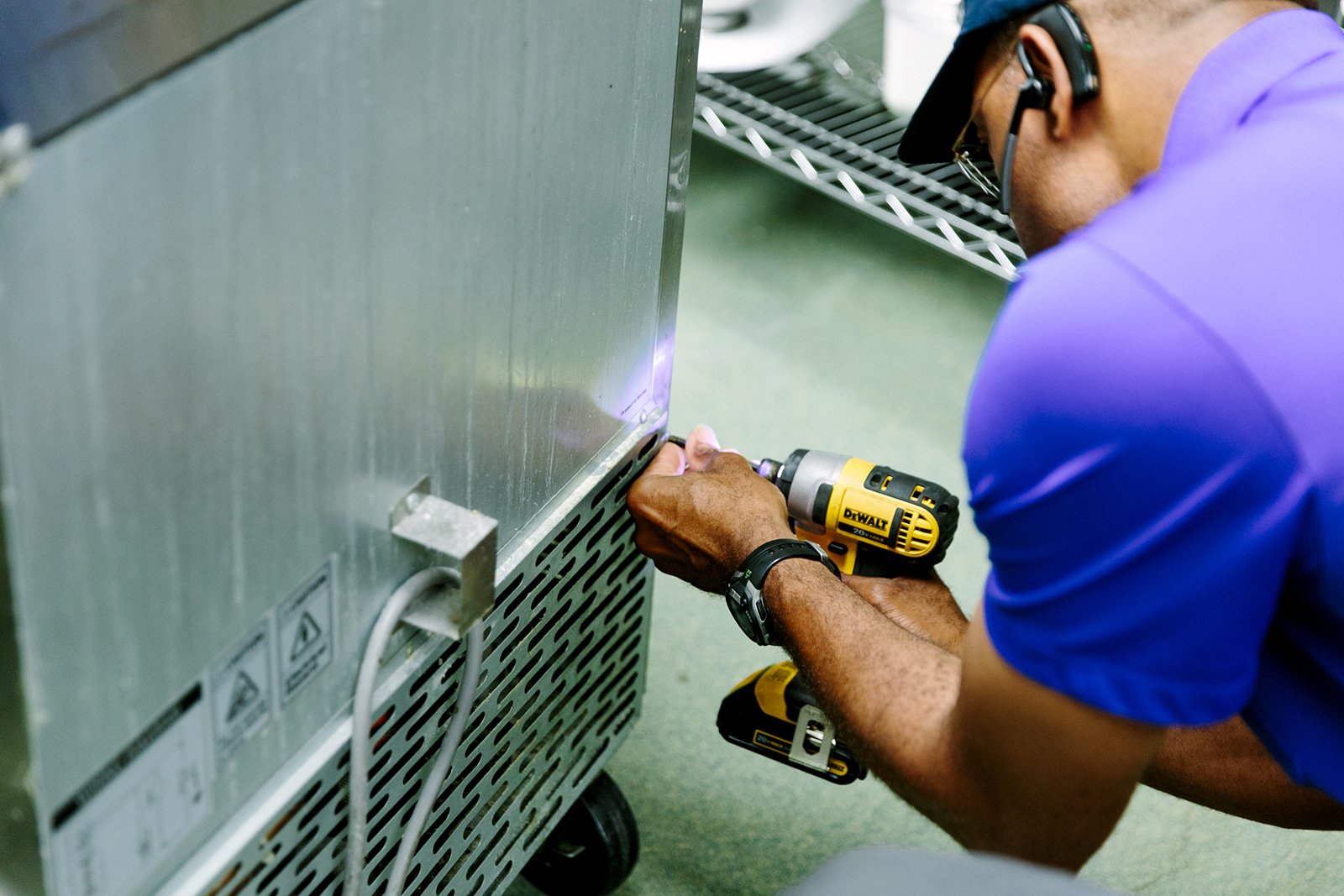 AIRCON offers cleaning & sanitizing plans to keep your unit producing the ice you need