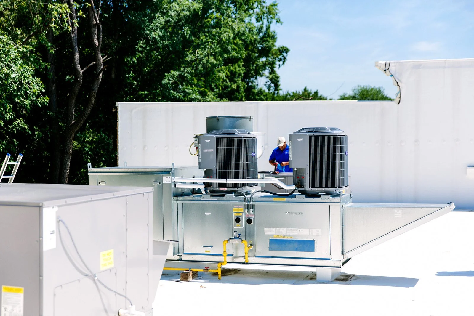 AIRCON helps restaurants experiencing negative air pressure