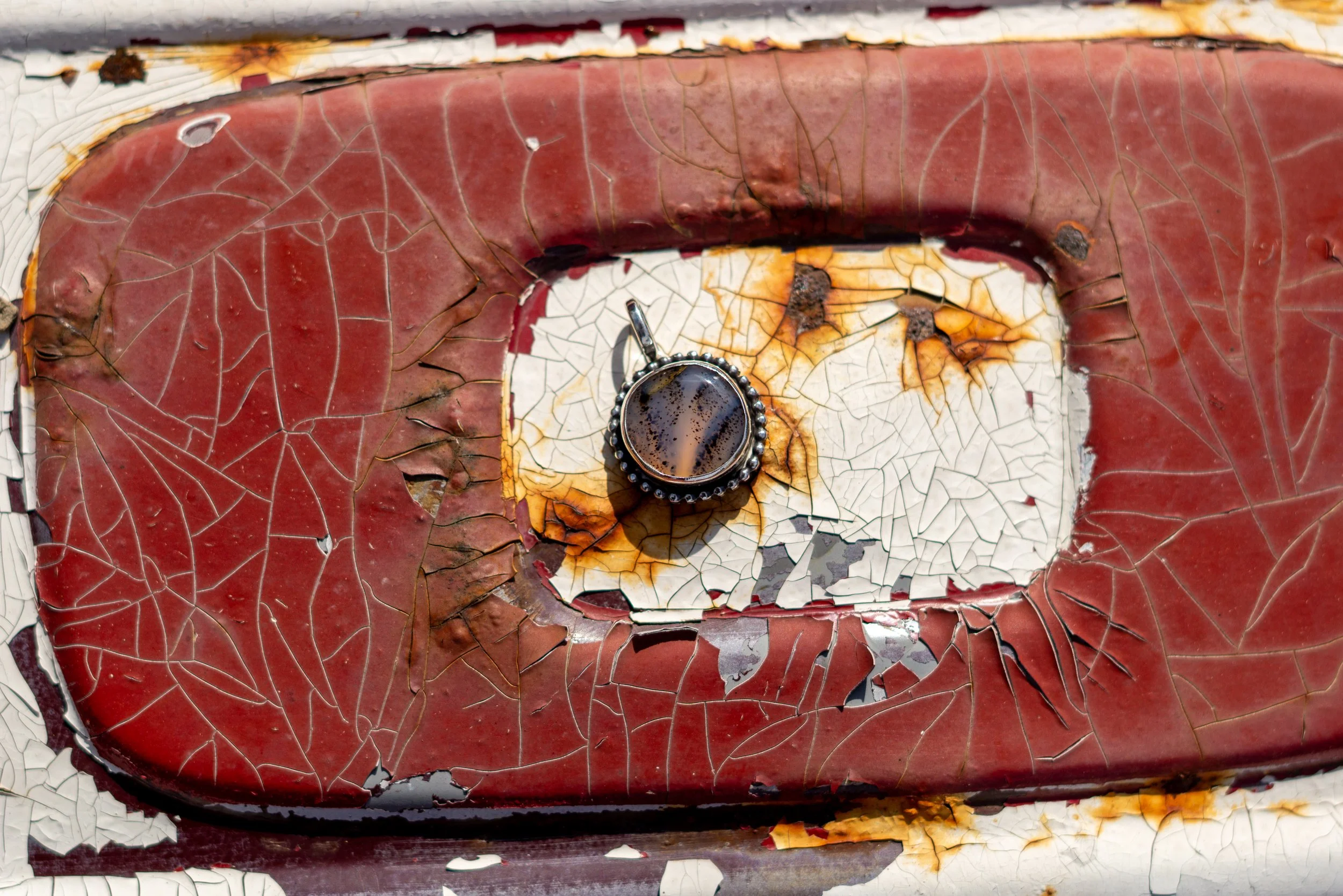 Small Round MT Agate Pendant