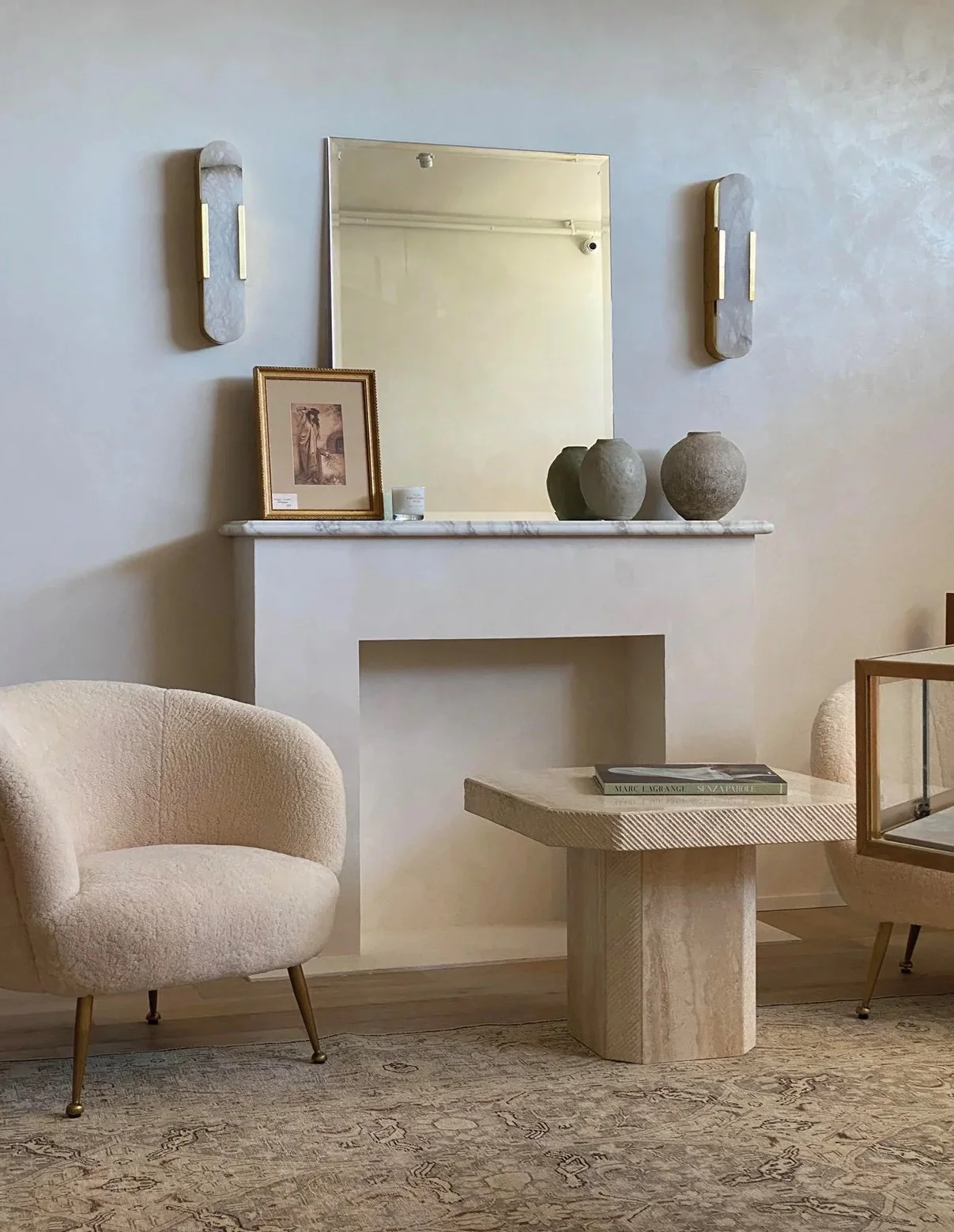 LOGAN HOLLOWELL BOUTIQUE