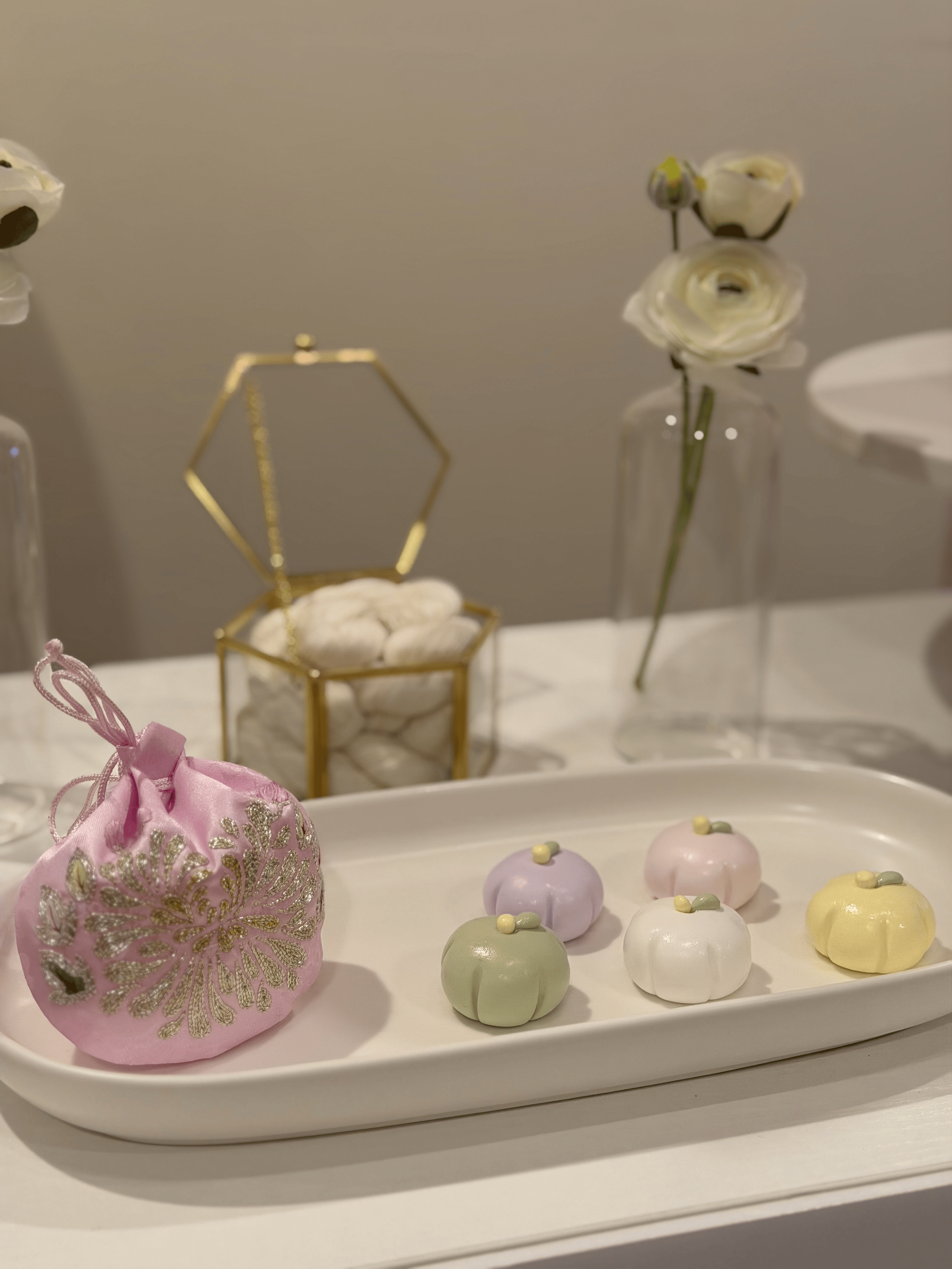 Luxury first birthday dol / dohl setup featuring Miffy design. LA, OC, Irvine event styling by MilkBaby.