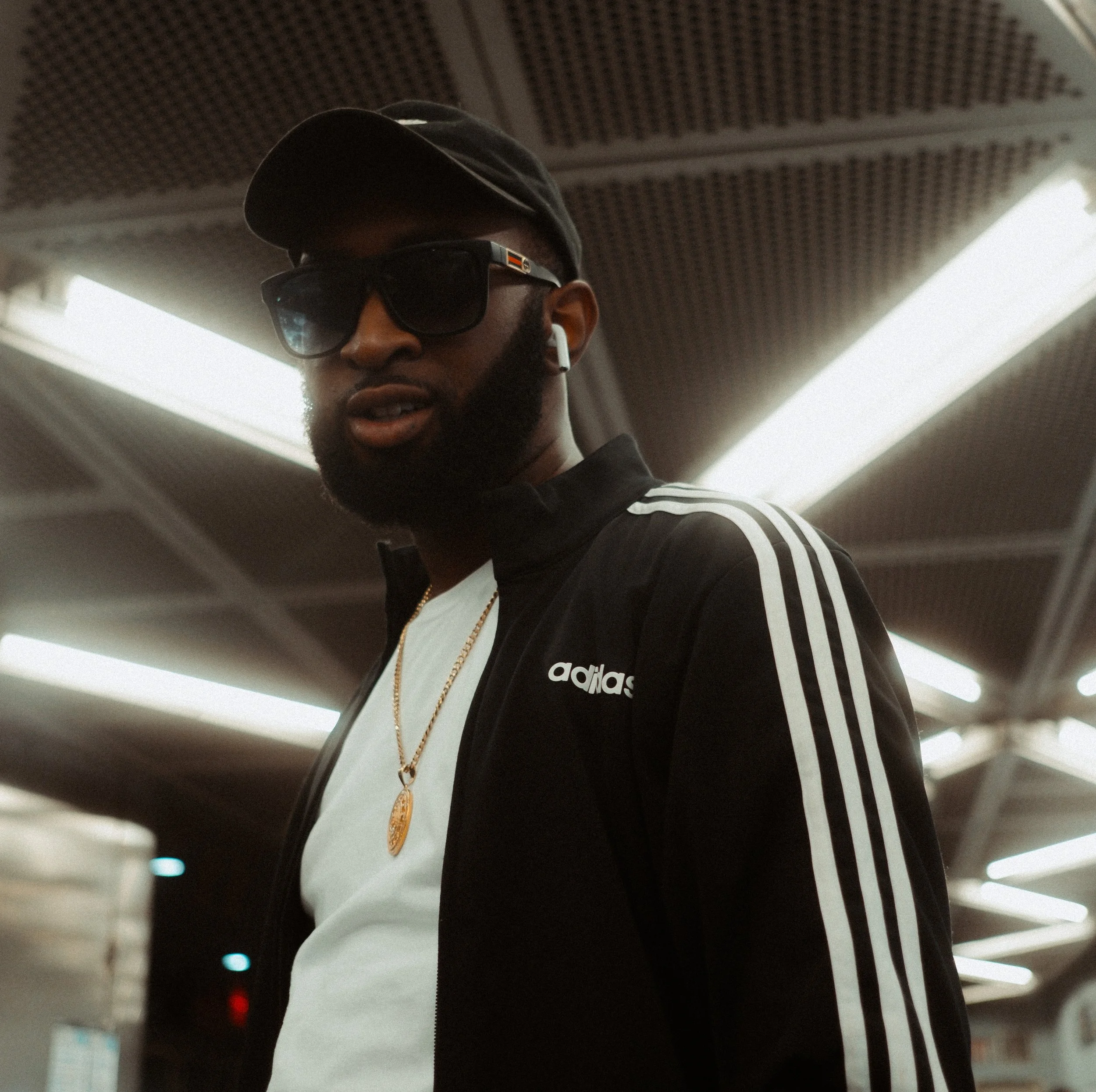 L'OR PART 1-42 copy.jpg