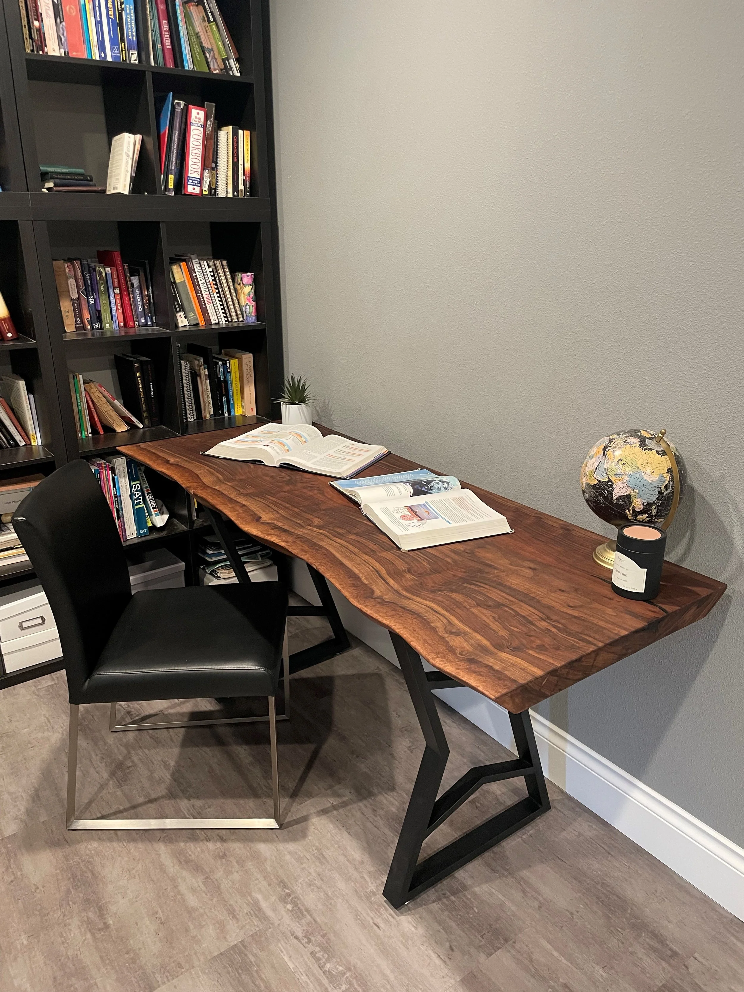 LWD with chair and items.jpg