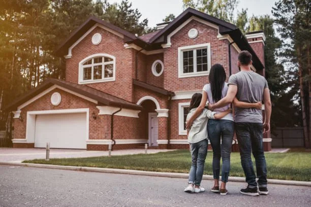 new-homebuyers-happy-family-1.jpg