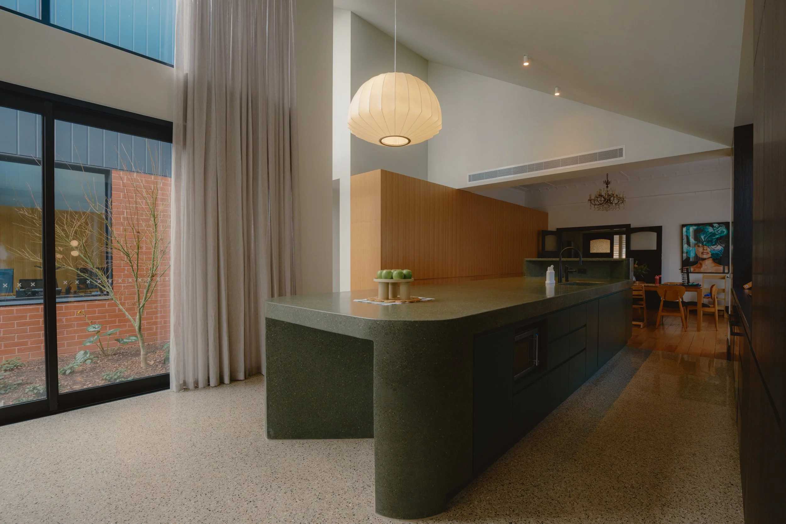 Forest Green Monolith – Northcote