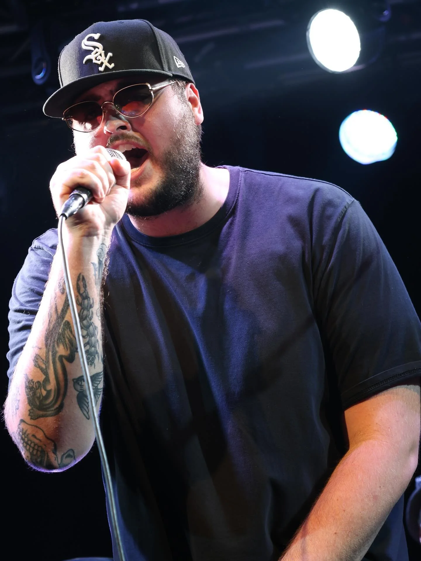 Dropped a song today and have my first real show Friday! Looking forward to it really excited to perform this song as well go give it a listen! 

shout out: @erinlandd for the flicks 📸