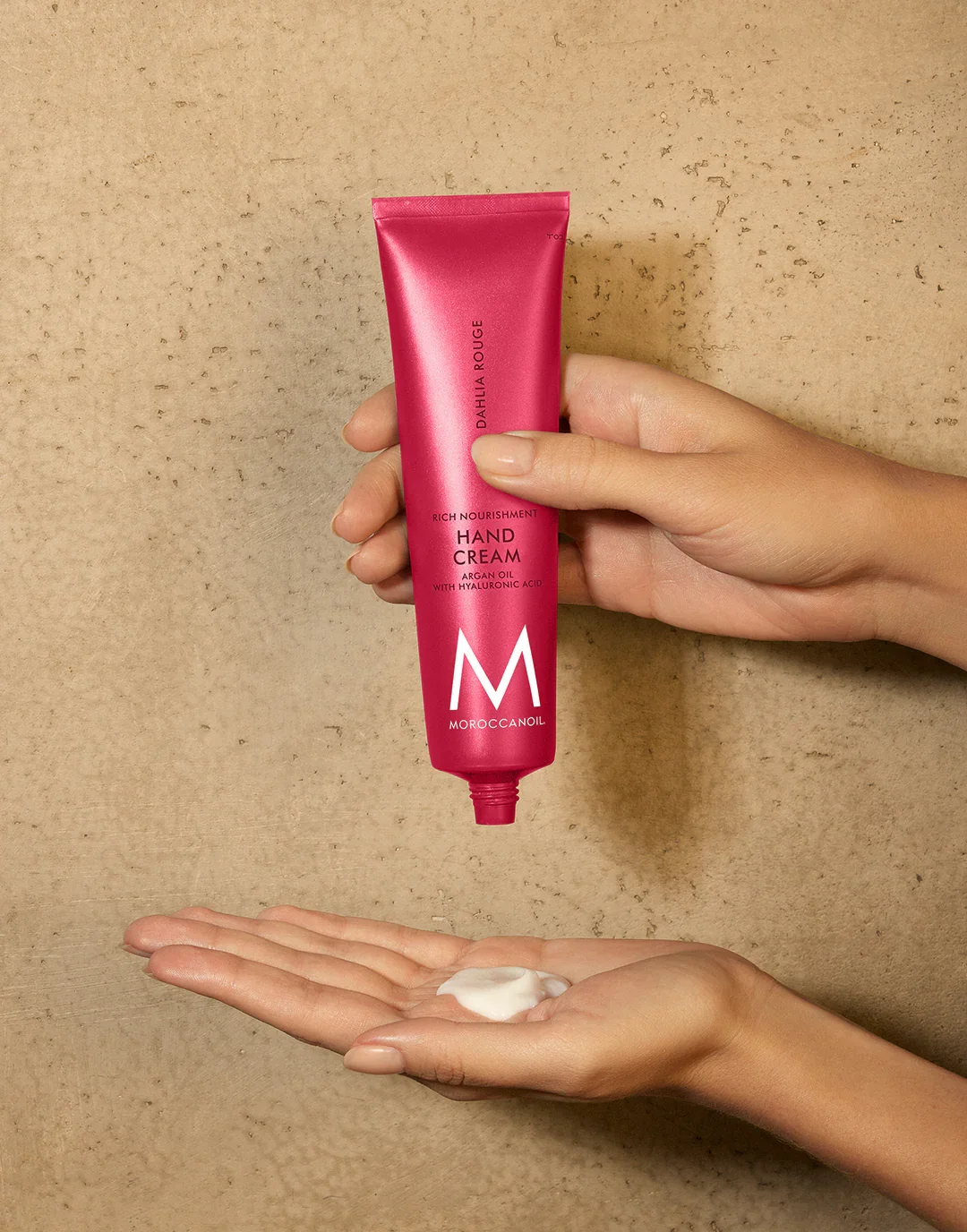 Moroccanoil DAHLIA ROUGE HAND CREAM