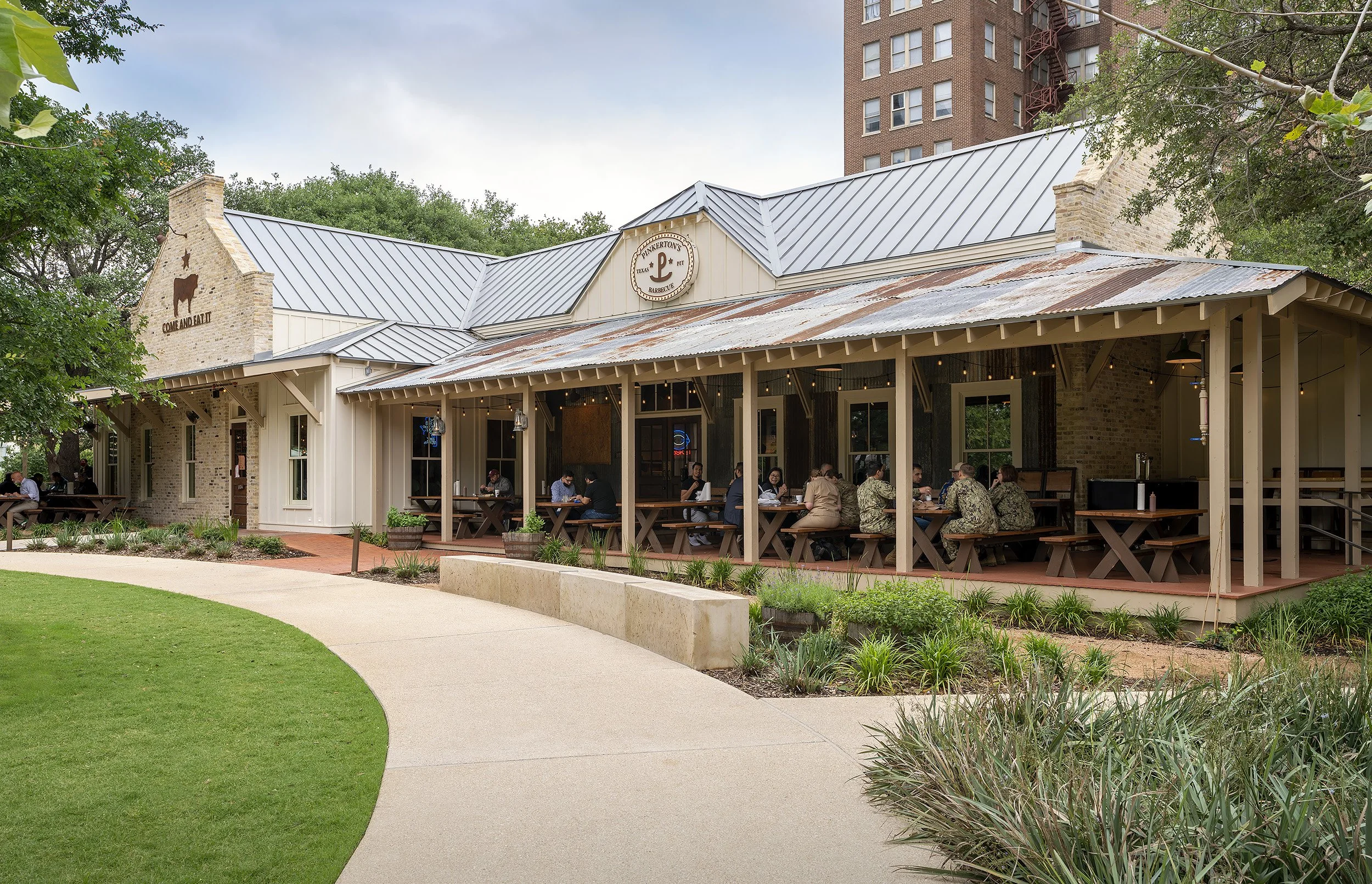 Pinkerton’s Barbeque