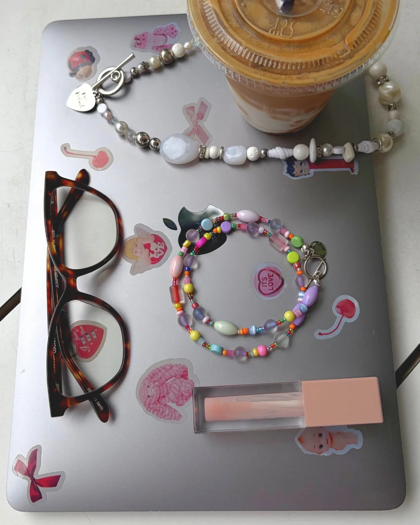 As Christmas gets closer, if you&rsquo;re looking for a last-minute gift for a loved one, send us a DM!
We can organise an in-person shopping moment just for you.