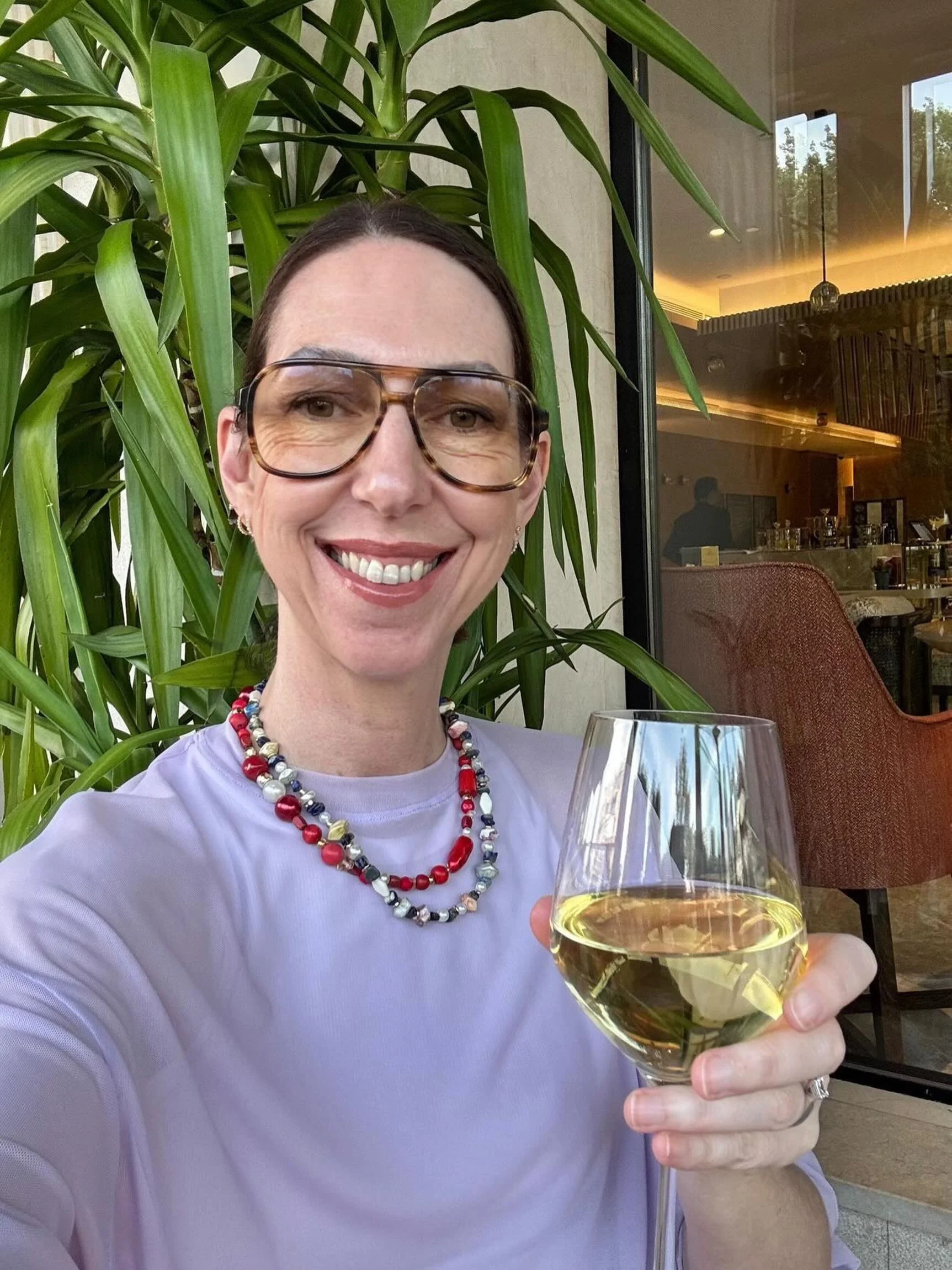 @styledbysally looking  fabulously relaxed on her holiday, @mrsmcpearl  pieces went along as part of the Sudokk packing plan. Seems to me, judging from the comments, that it was a roaring success !
❤️🥰👏🏻❤️
Thank you to @styledbysally for including