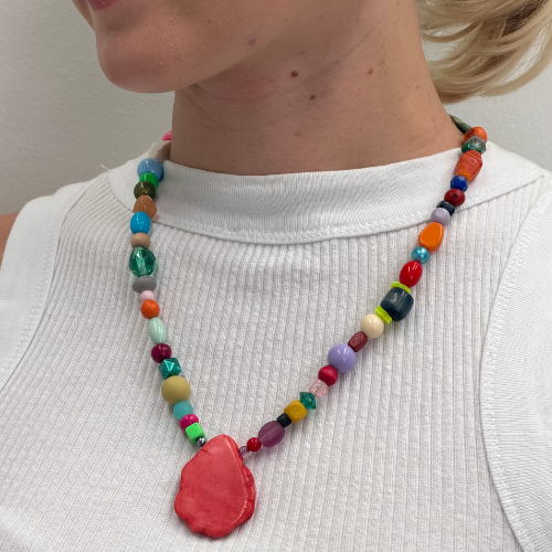 Harlequin Necklace Coral Mermaid 52