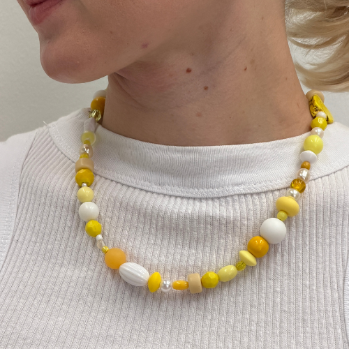 Carnival Necklace Yellow Coral 48