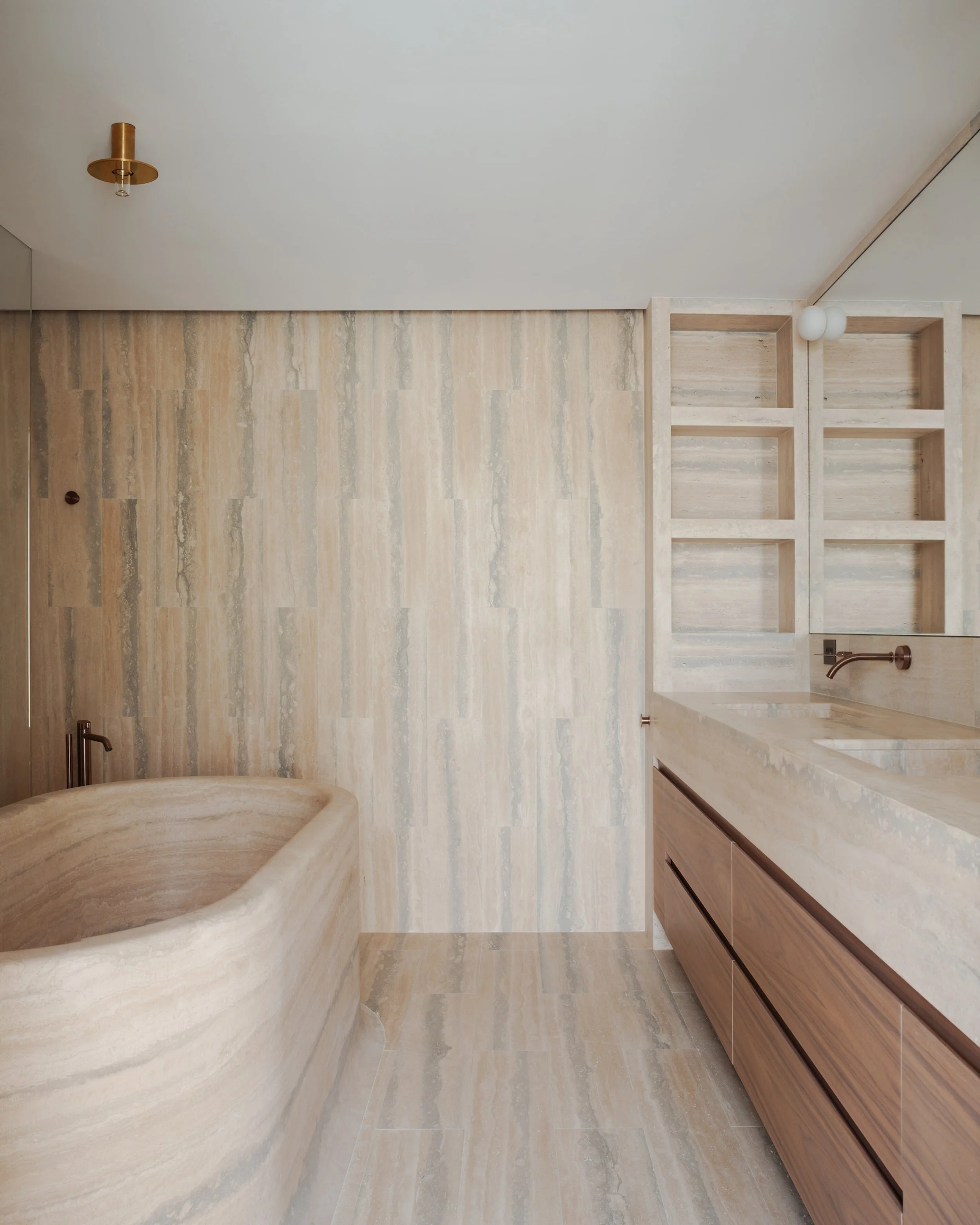 1036-Simone Bossi © 2022 (1).jpg