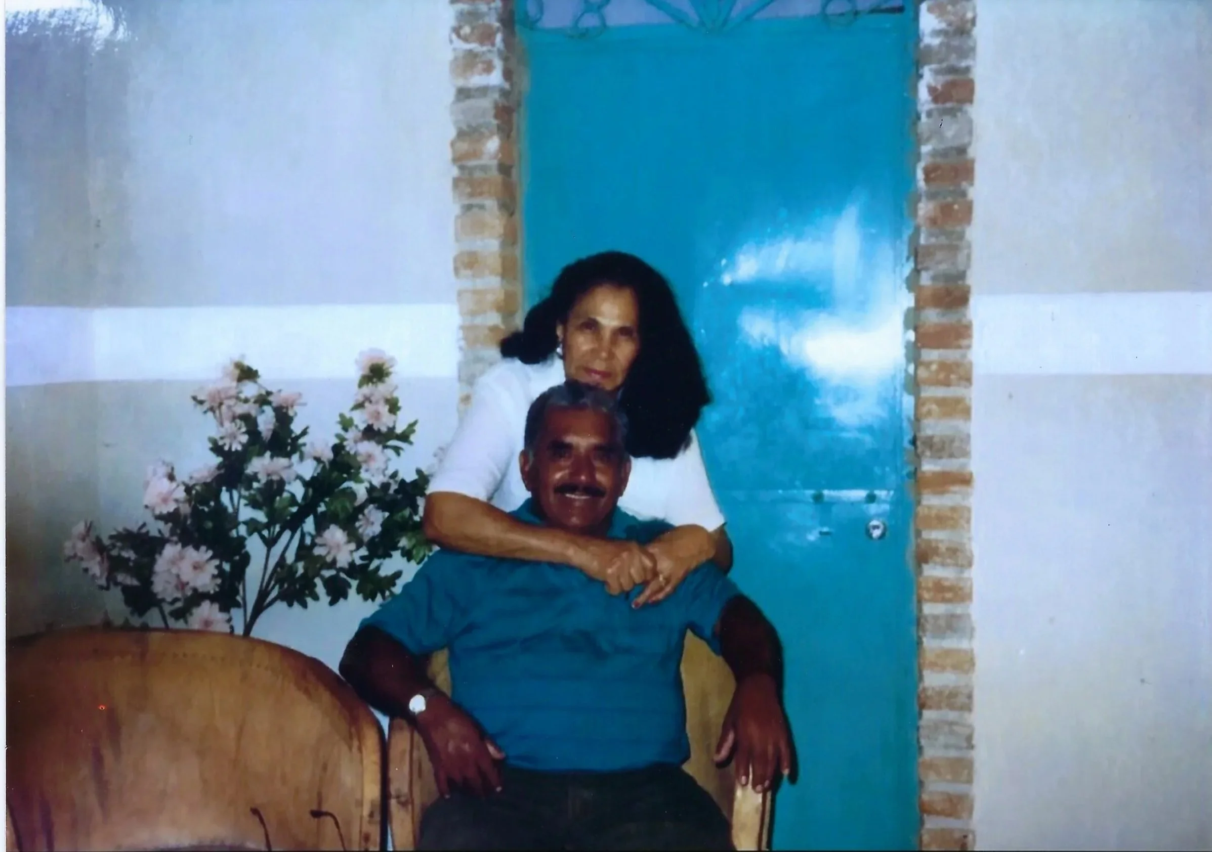 elderly hispanic couple embracing family owned and operated restaurant mexico bay area immigrants