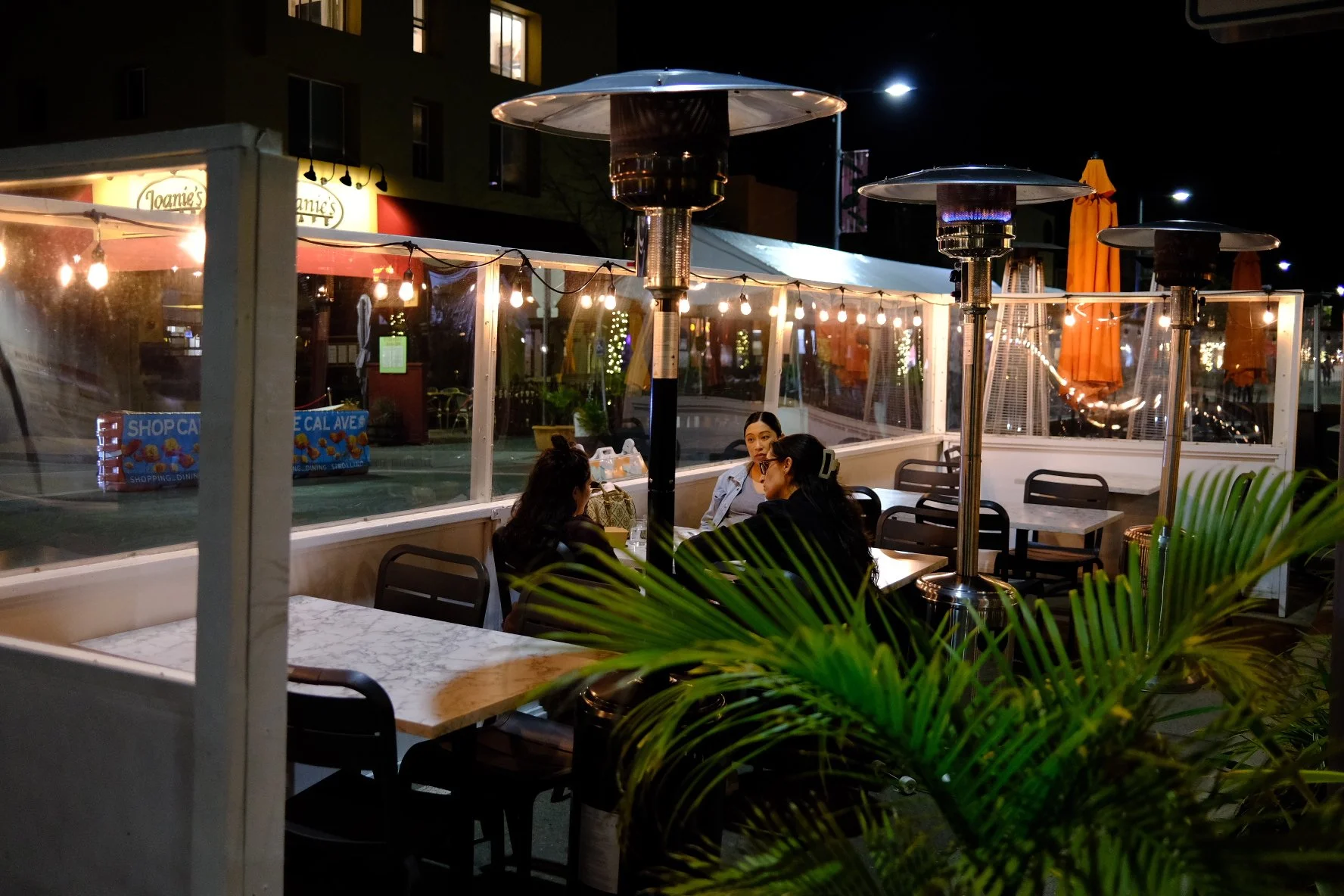 outdoor patio 7-10.JPG