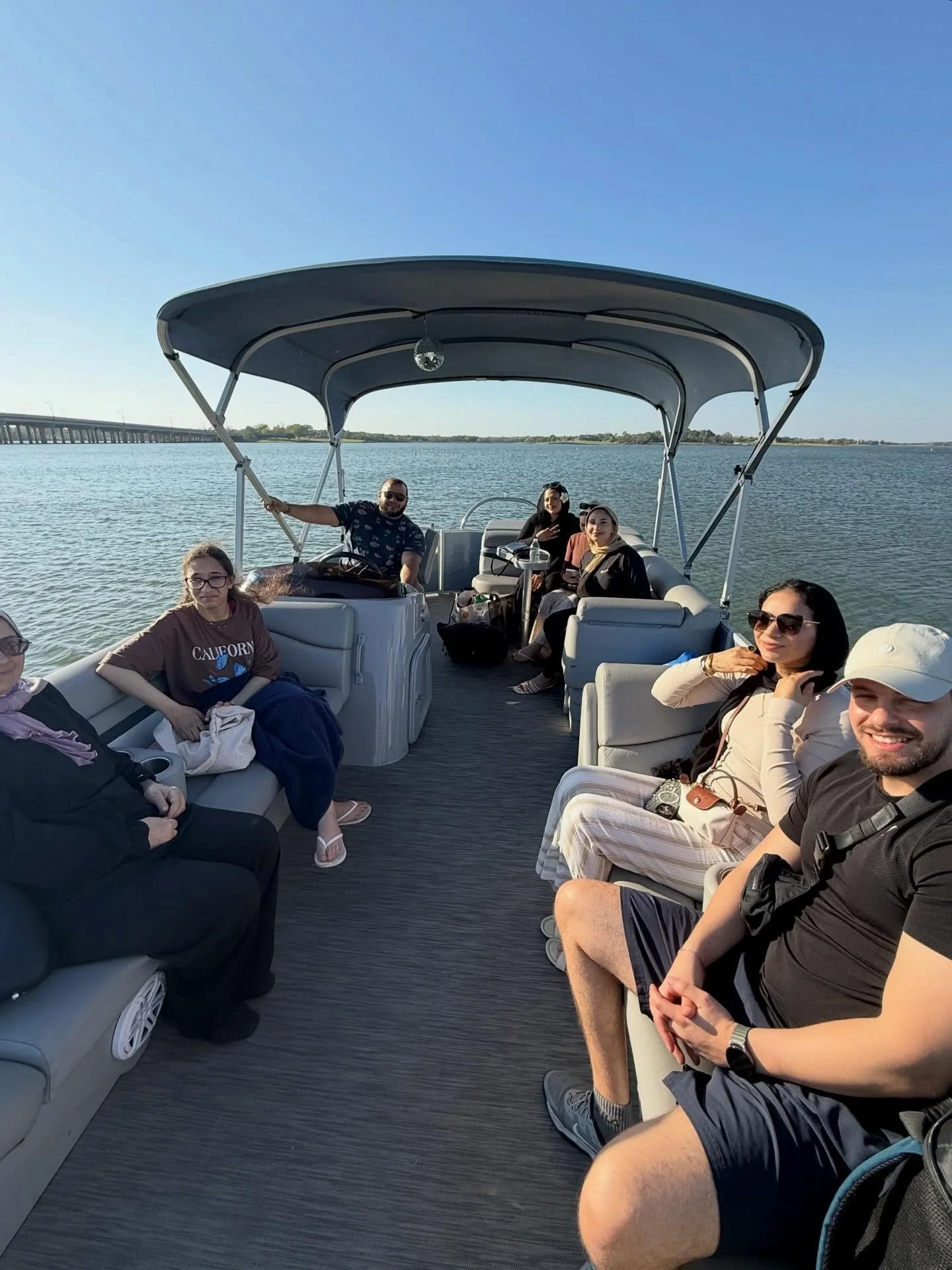 Everyone outside this week&hellip; for a reason 🌊😮&zwj;🔥
📍 Lake Lewisville | Little Elm
Text to book 📲

#lakelewisville #littleelmtx #dfwboats #boatrentaldfw #pontoonrental