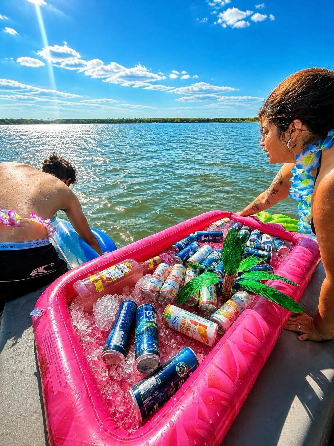 Cold drinks, sunshine, and zero stress 🌊🍹
This is what a perfect lake day actually looks like &mdash; music on, drinks ready, and just good energy all around.

perfect for birthdays, chill days, or last-minute plans with friends

text to book 📲
li
