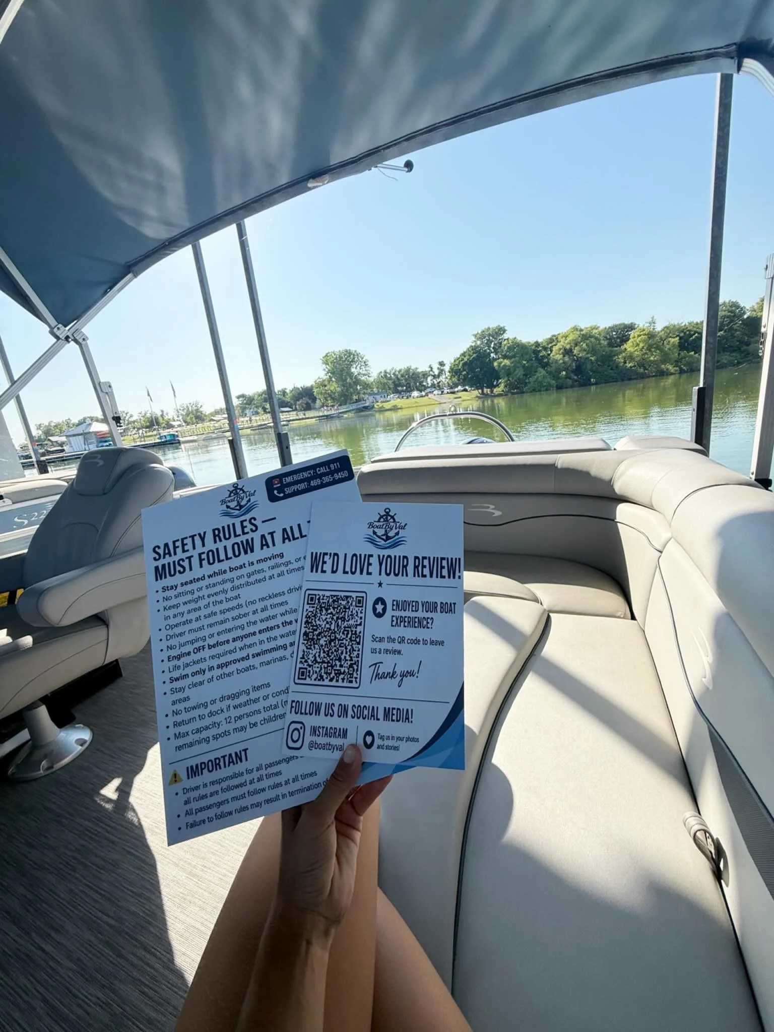 Thought of everything so you can just enjoy the lake ☀️🌊

DM @boatbyval for availability 📲

#BoatByVal #LakeLewisville #BoatRental #PontoonRental #DFWBoats